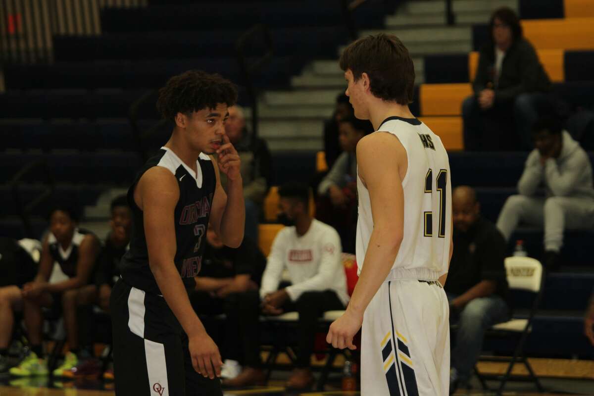 Stephon Oakes (left) and Connor Rischel (right) are set to tip off Friday night's game. 