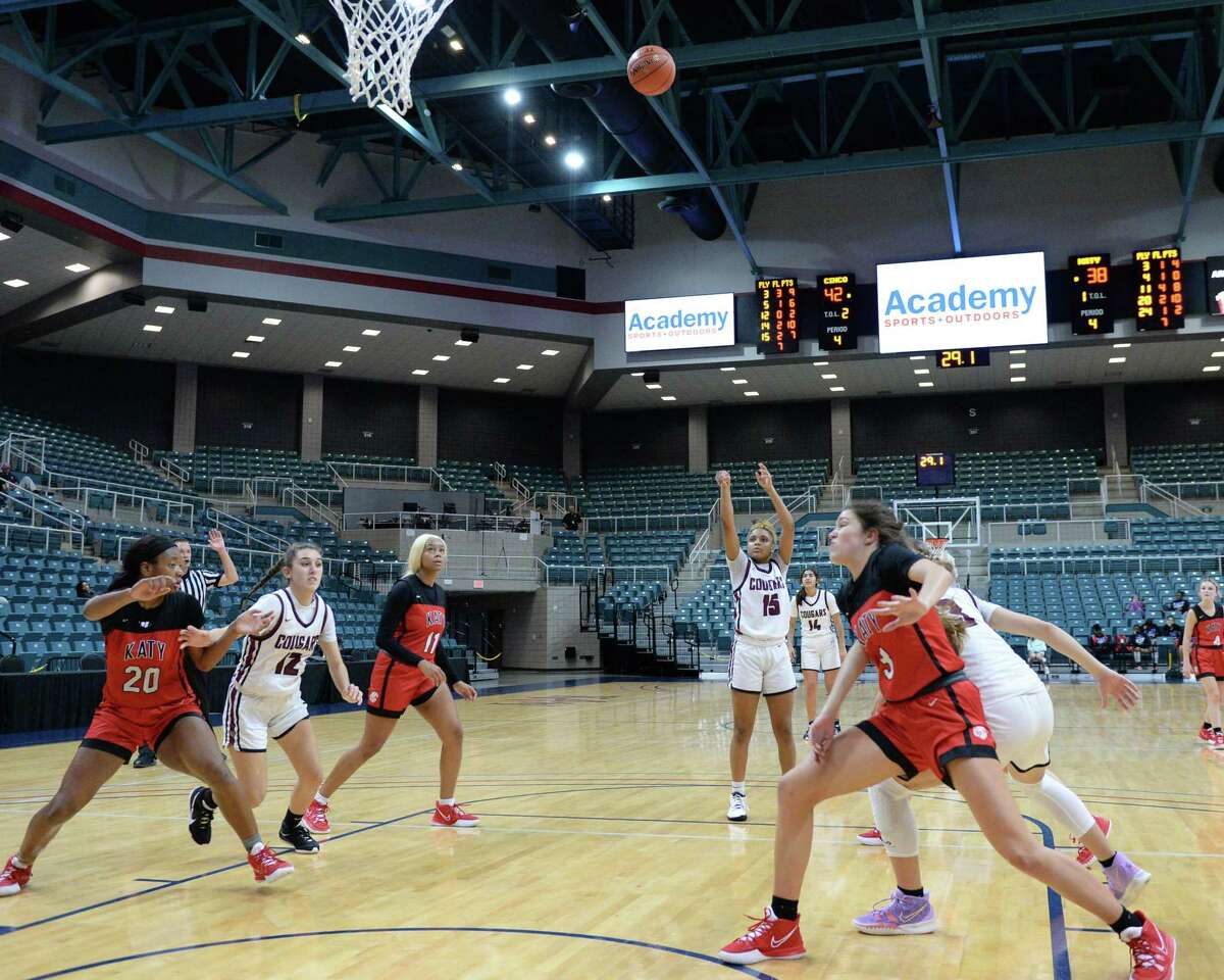 Cinco Ranch creating close race in 196A girls basketball