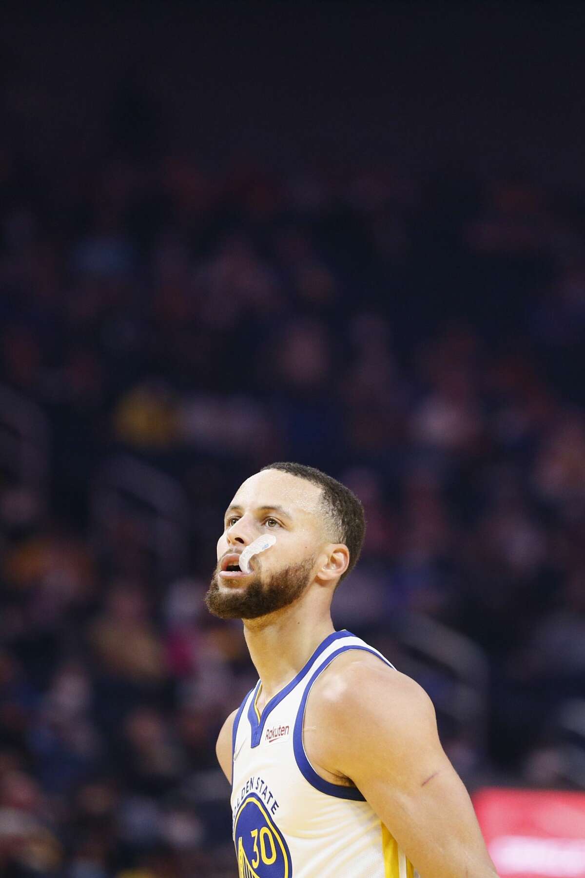 Stephen Curry, Warriors Burn Rockets With Buzzer-beater