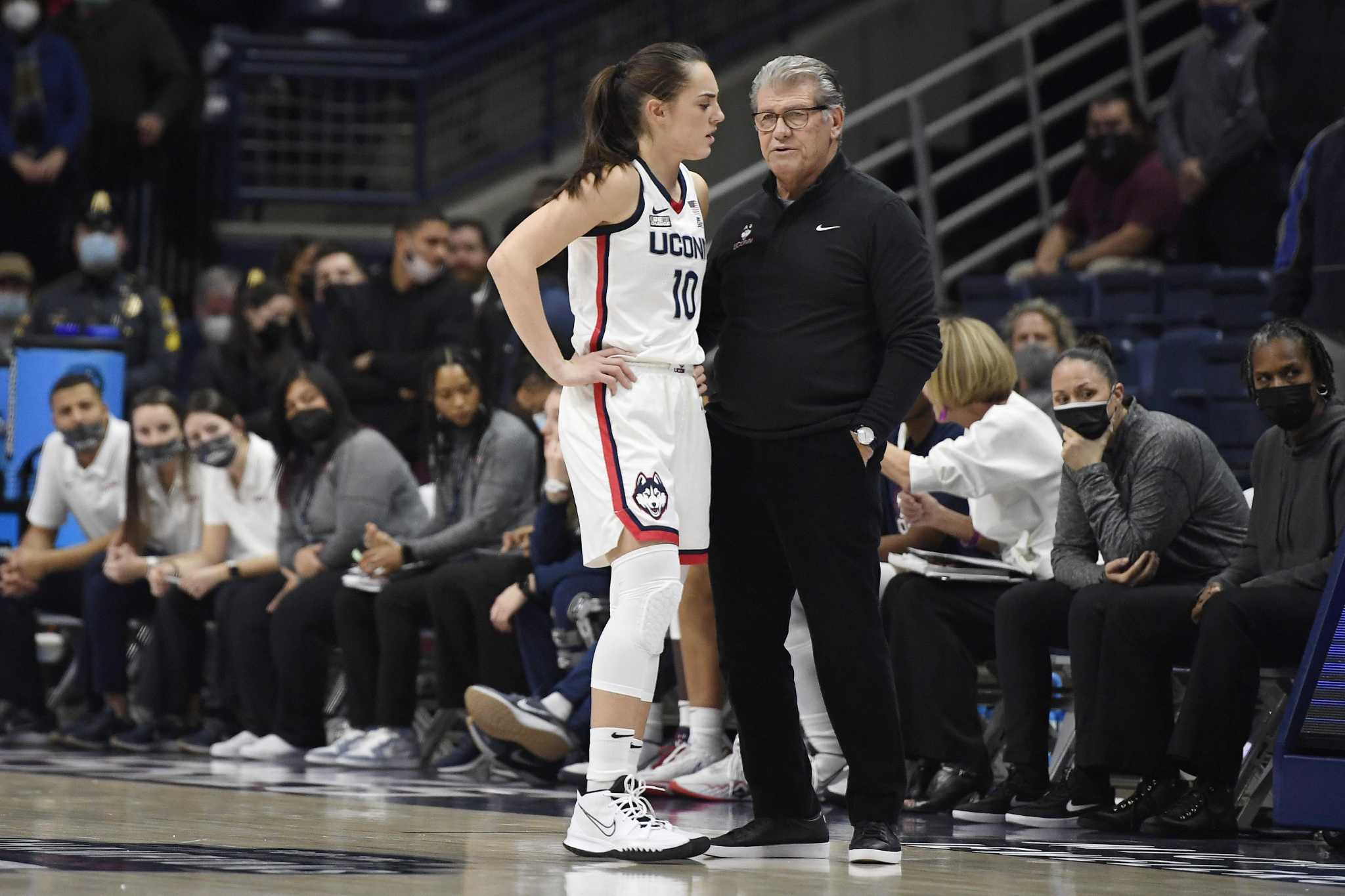 No. 9 UConn vs St. John's: Time, TV and what you need to know - Vimarsana News