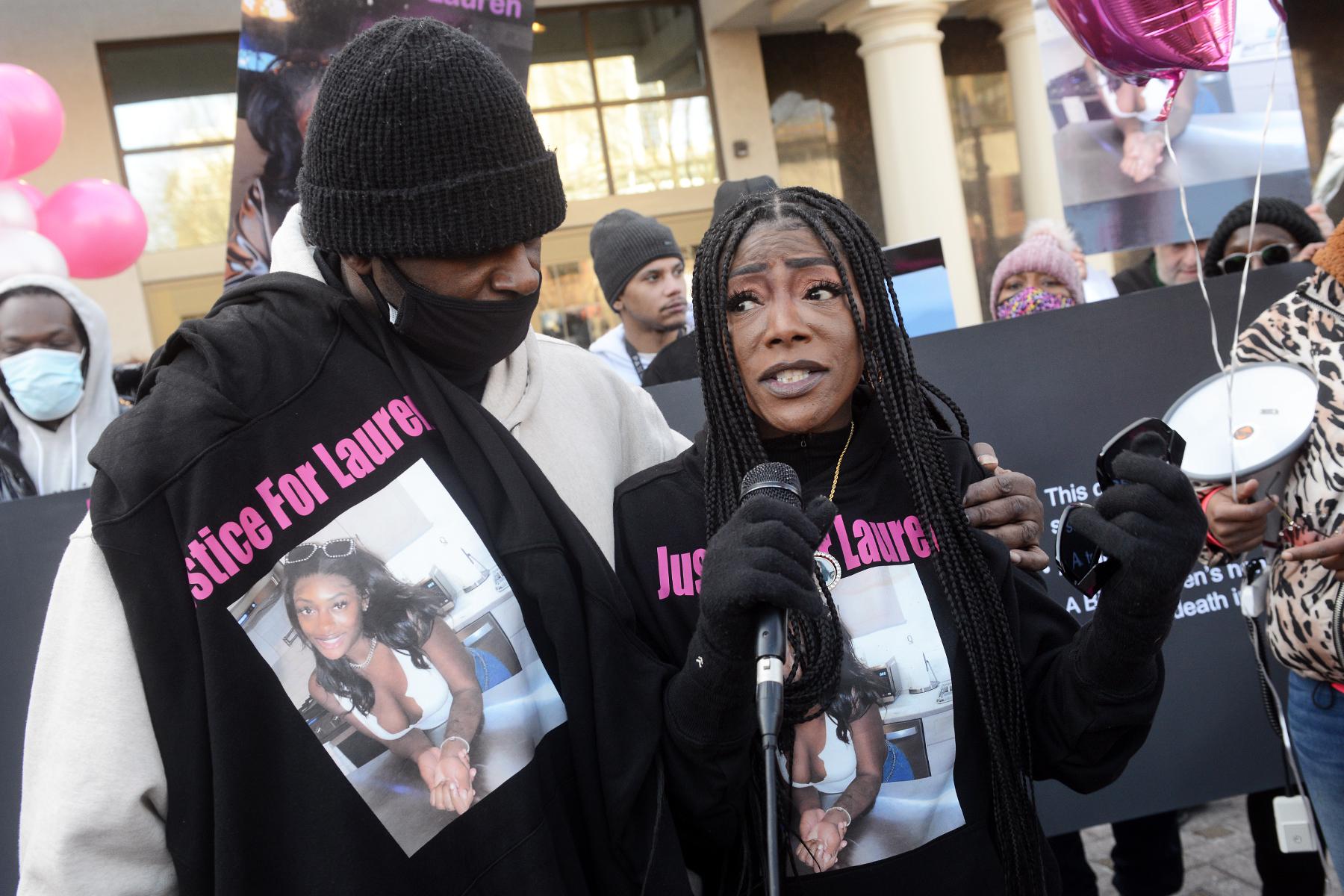 'We want answers': Hundreds march in Bridgeport seeking justice in death of Lauren Smith-Fields - Vimarsana News