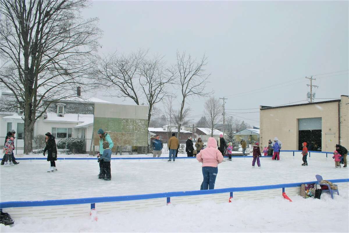 The grand opening of the newest recreational venue in Reed City, the ice rink, was held this past Saturday. Along with skating, visitors were treated to hot cocoa and cookies.