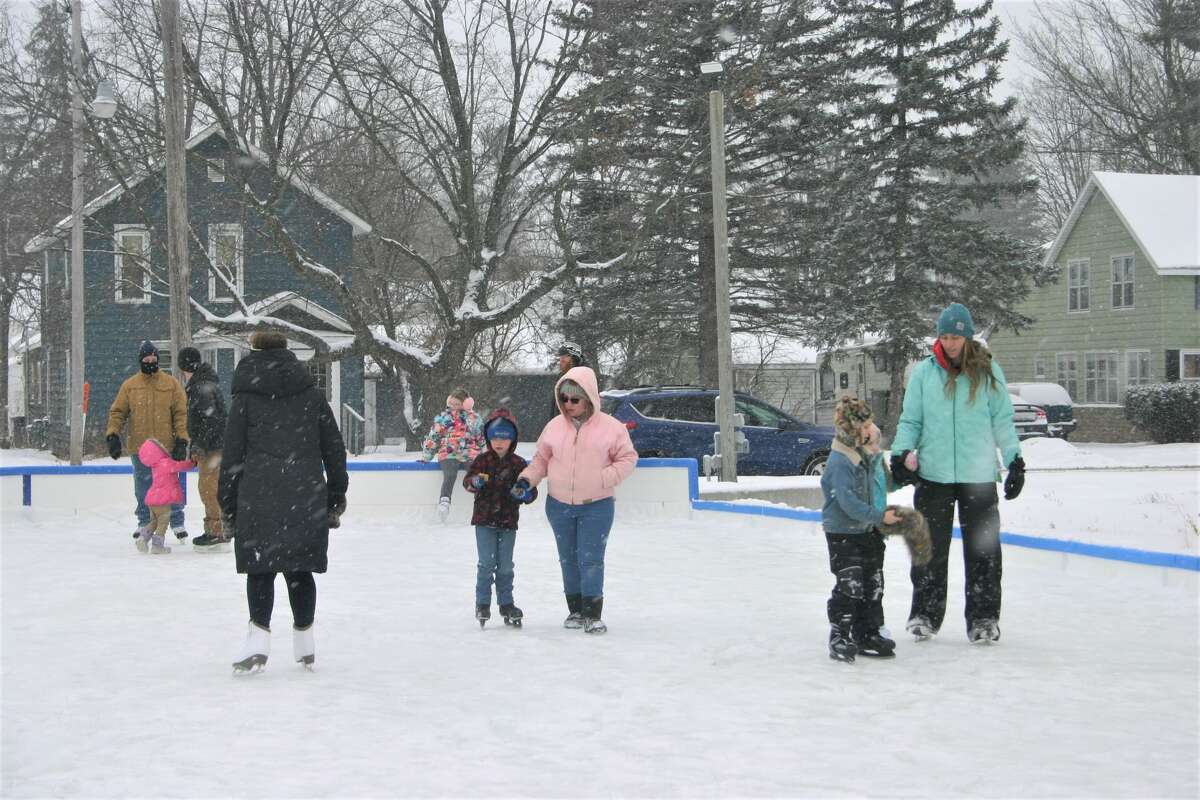 The grand opening of the newest recreational venue in Reed City, the ice rink, was held this past Saturday. Along with skating, visitors were treated to hot cocoa and cookies.