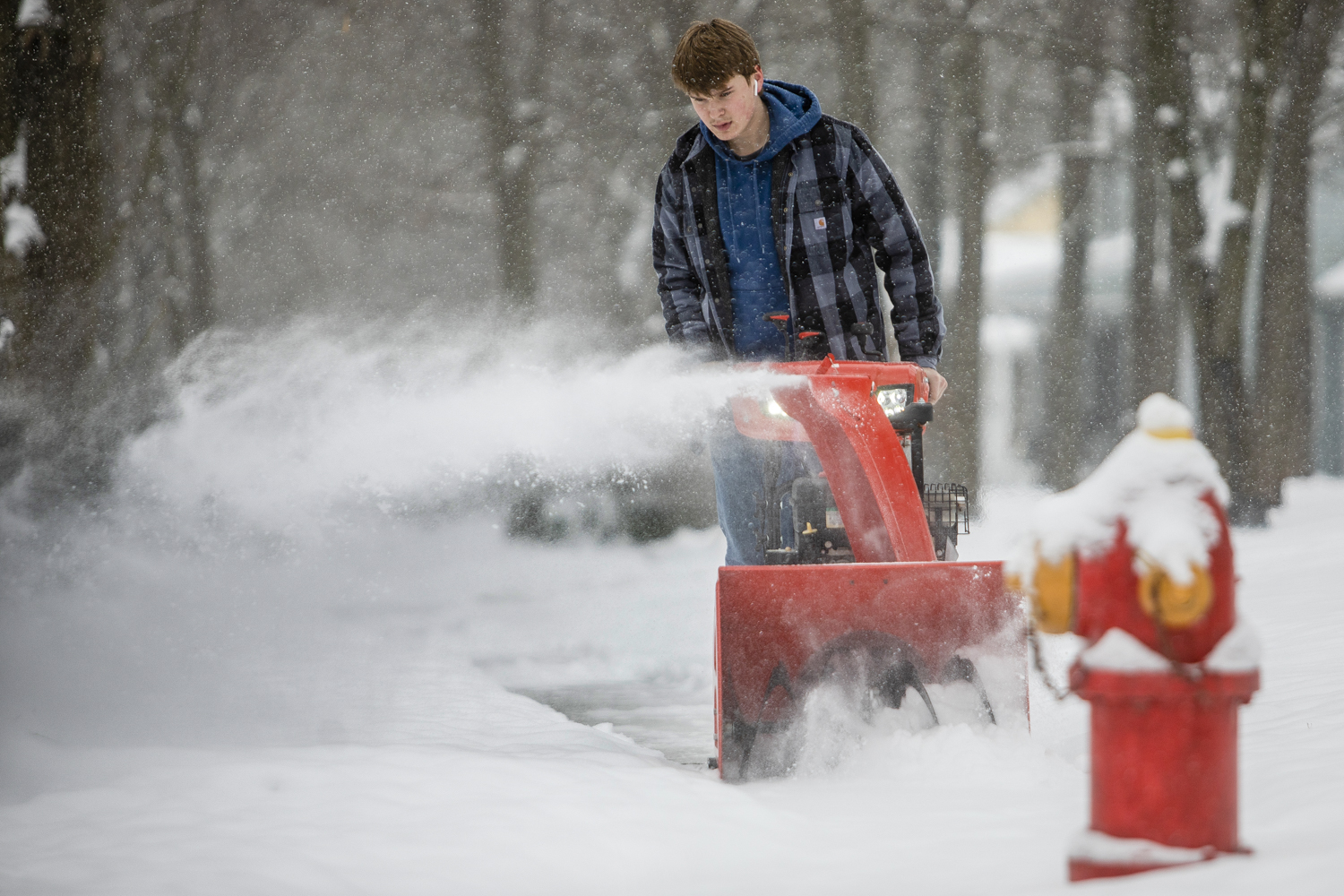 Photos Snow falls throughout the day in Midland County