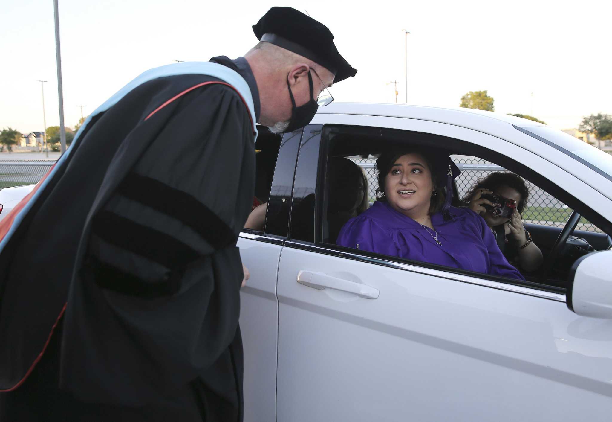 President of San Antonio's second-largest community college to retire this year - Vimarsana News