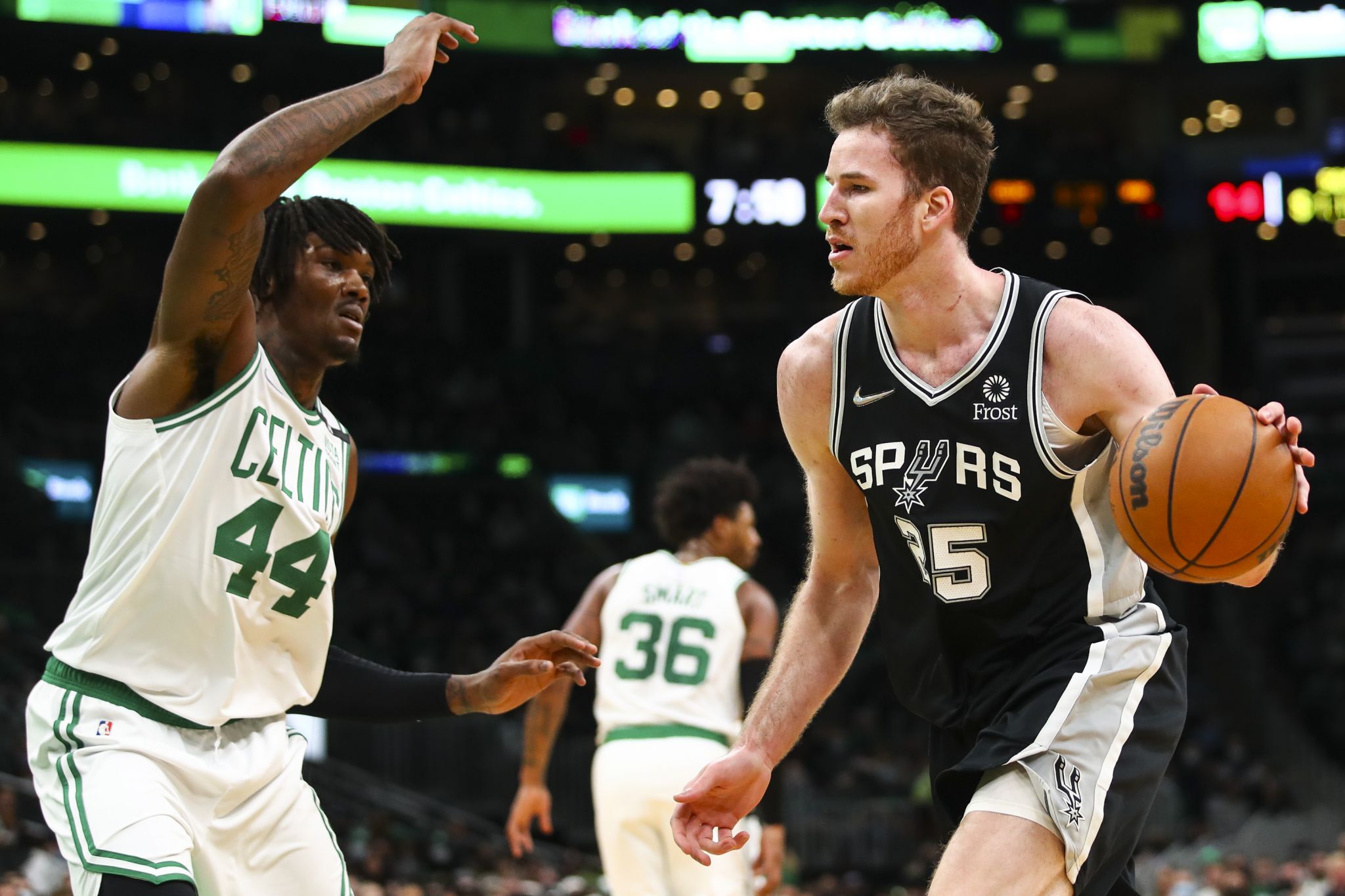 Spurs’ Jakob Poeltl looks for shot more — and finds it