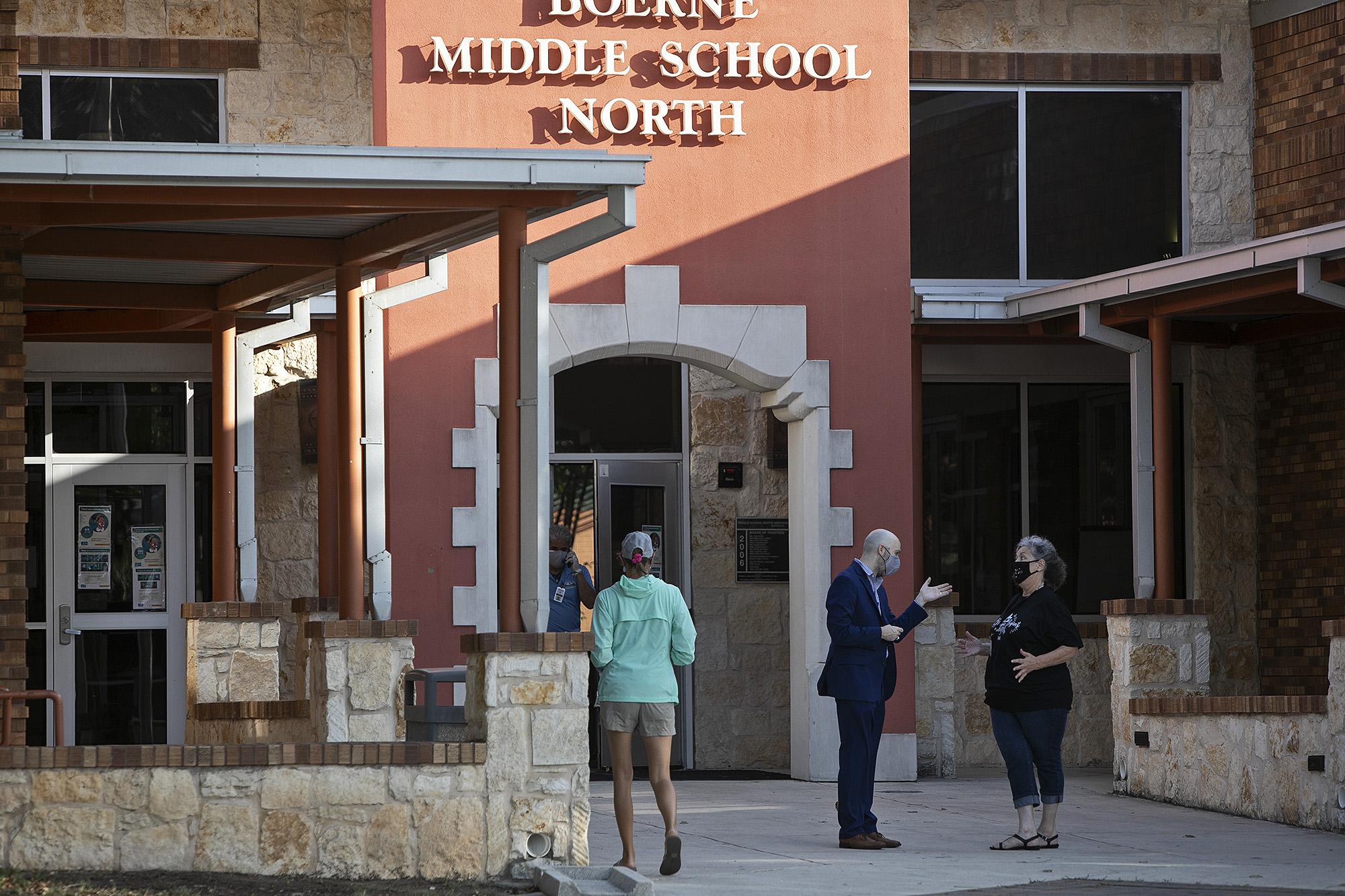 boerne-isd-raises-pay-for-substitutes-and-auxiliary-staff