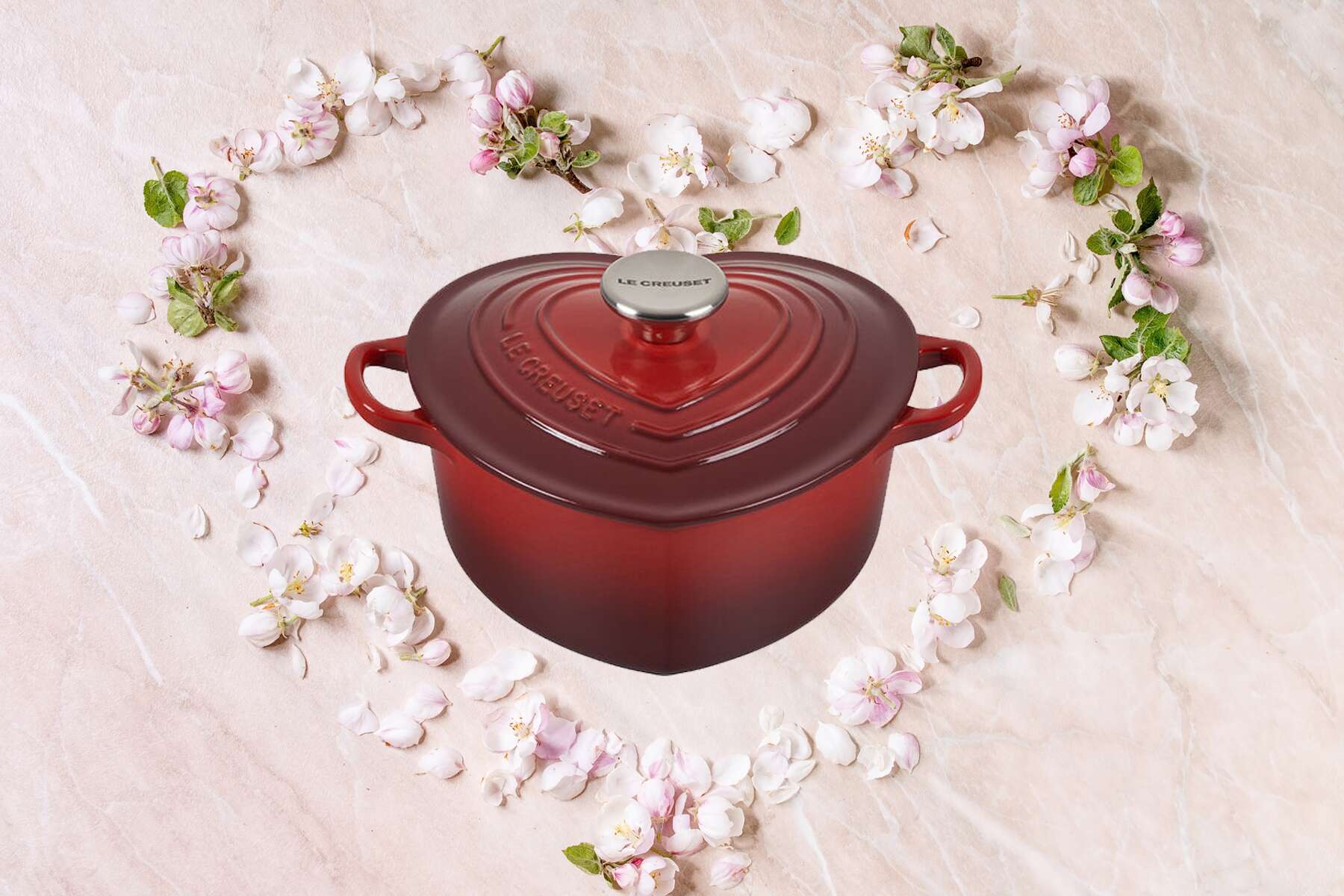 Le Creuset 3.5 Qt Cast Iron Dutch Oven w/ Golde n Heart Knob 