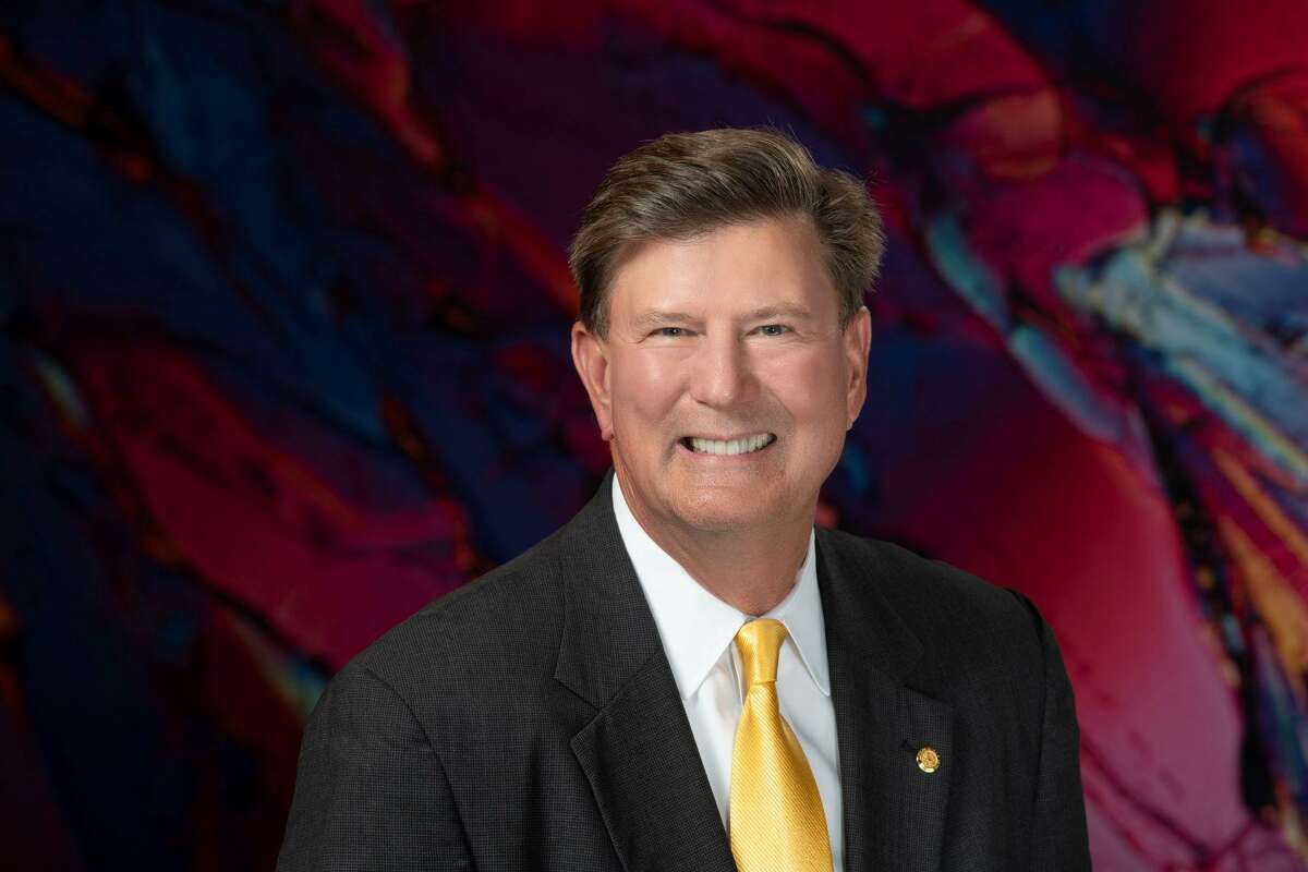 Joe R. Zimmerman, mayor of Sugar Land, has filed for re-election, seeking a fourth and final term.