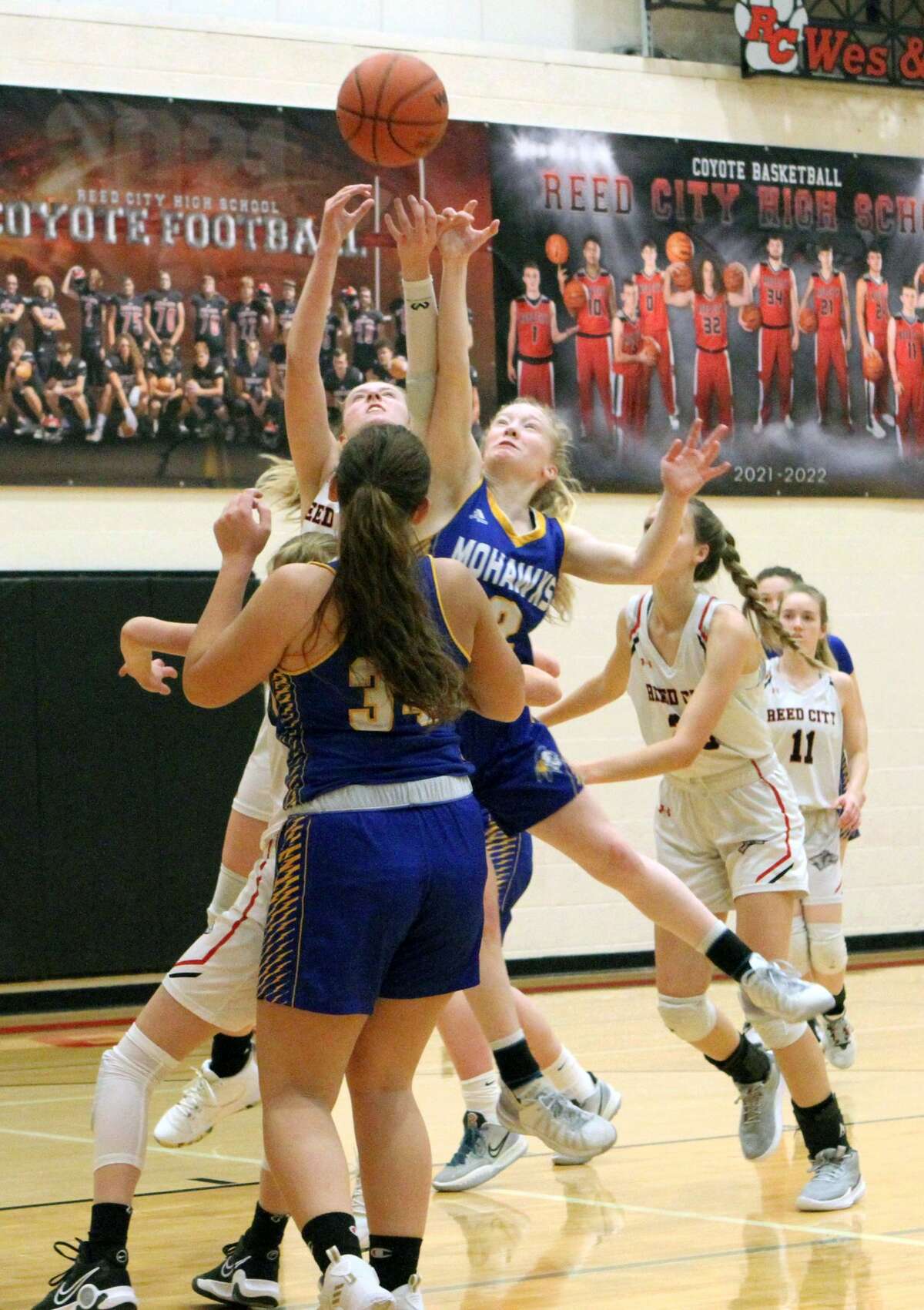 On Tuesday night, the Morley Stanwood girls basketball team defeated Reed City 43-25.