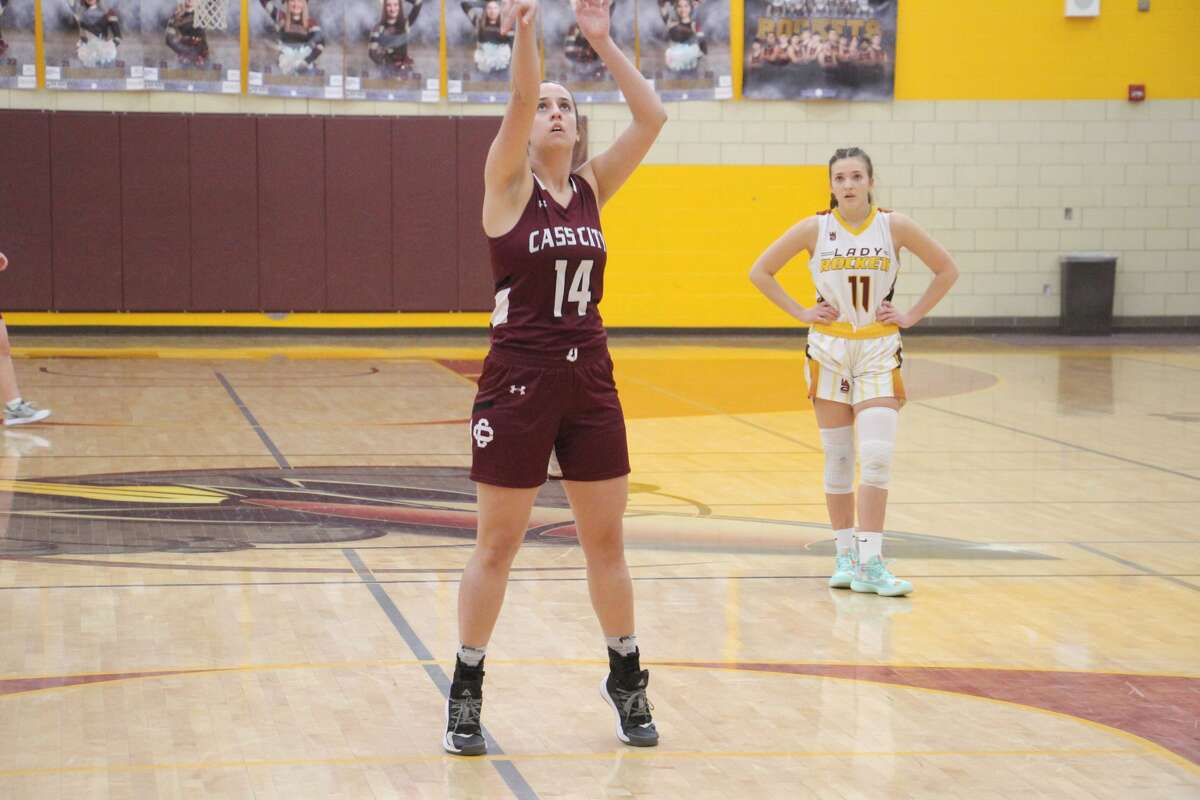 Lady Rockets defeat Lady Red Hawks in Tuesday hoop action