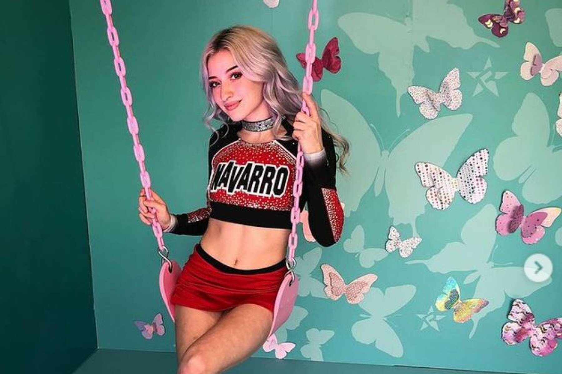 Netflix's 'Cheer' fan favorite explains why she left Navarro