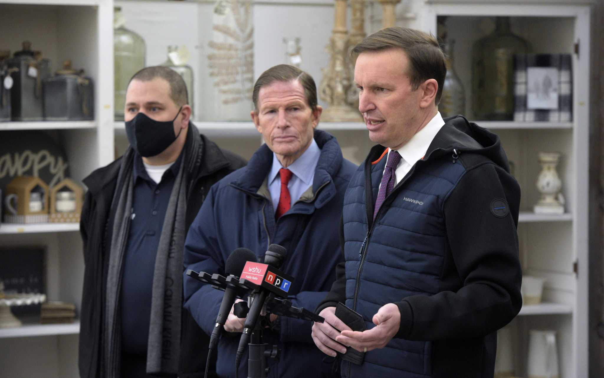Connecticut's senators wanted to investigate COVID concerns in Danbury's prison. They were denied full access. - Vimarsana News