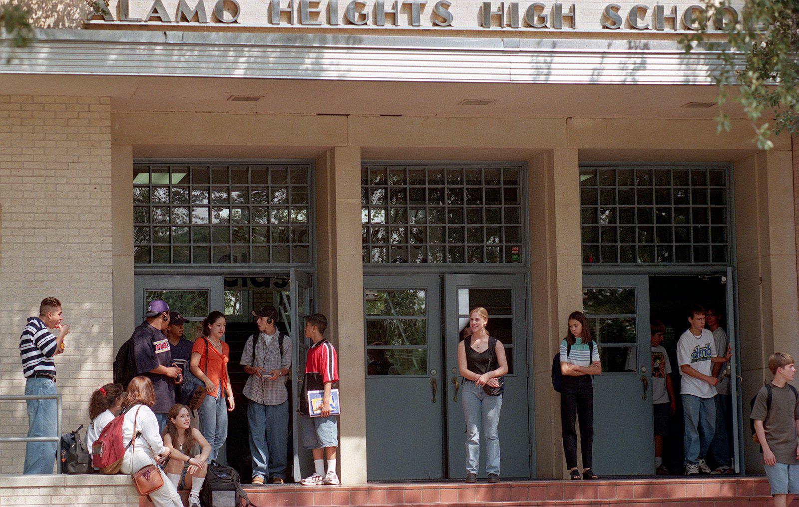 Alamo Heights ISD: 2 companies falsely claimed to be raising money for