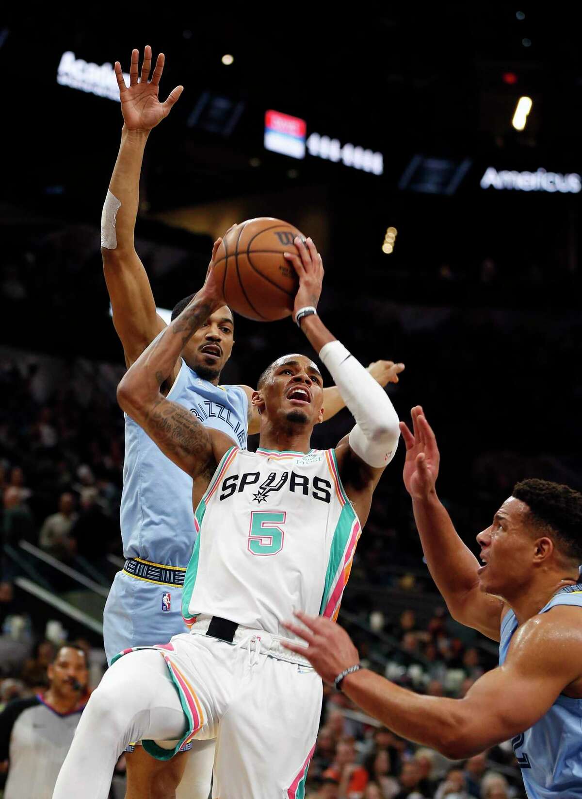 With Dejounte Murray chasing his Spurs triple-double record, David