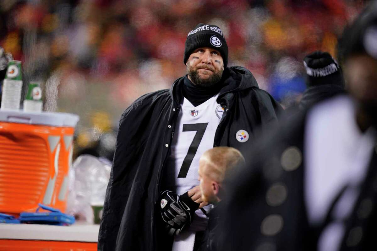 Pittsburgh Steelers quarterback Ben Roethlisberger (7) stands on the sideline during the second half of an NFL wild-card playoff football game against the Kansas City Chiefs, Sunday, Jan. 16, 2022, in Kansas City, Mo. The Chiefs won 42-21.