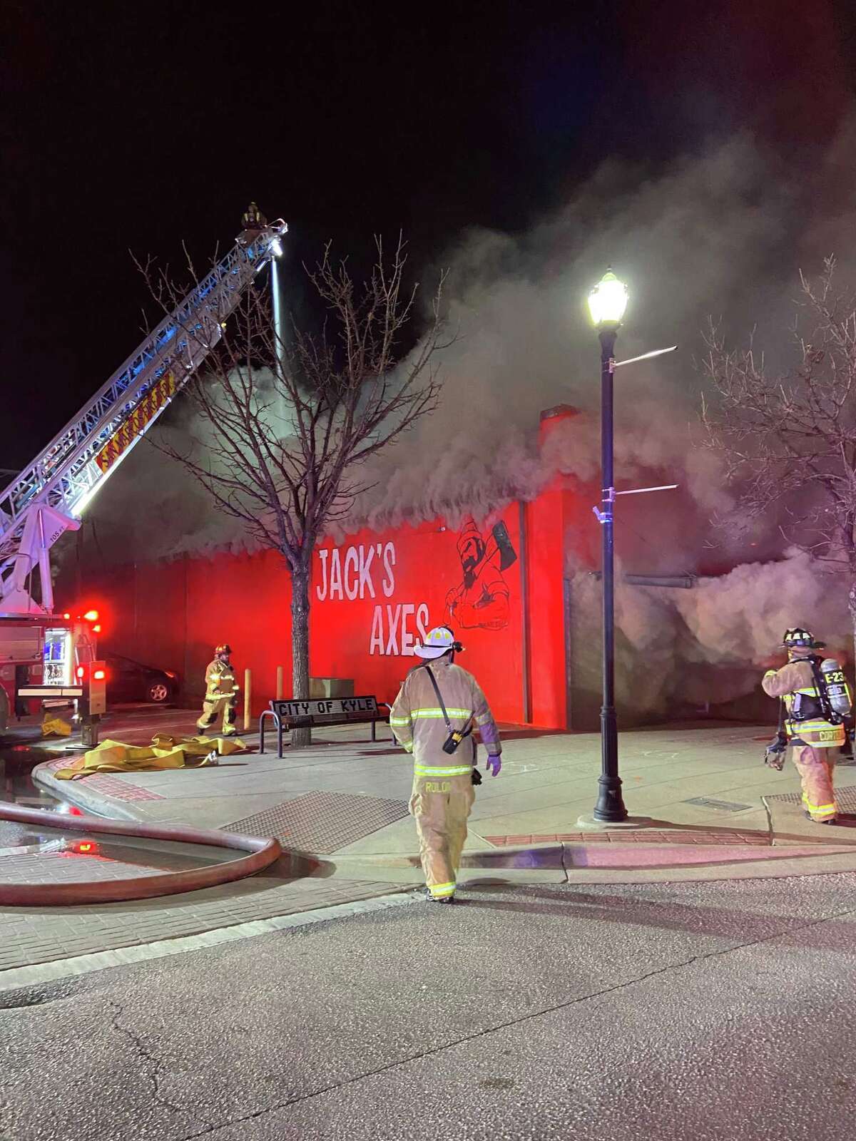 Fire destroys 2 downtown Kyle businesses, closes City Hall