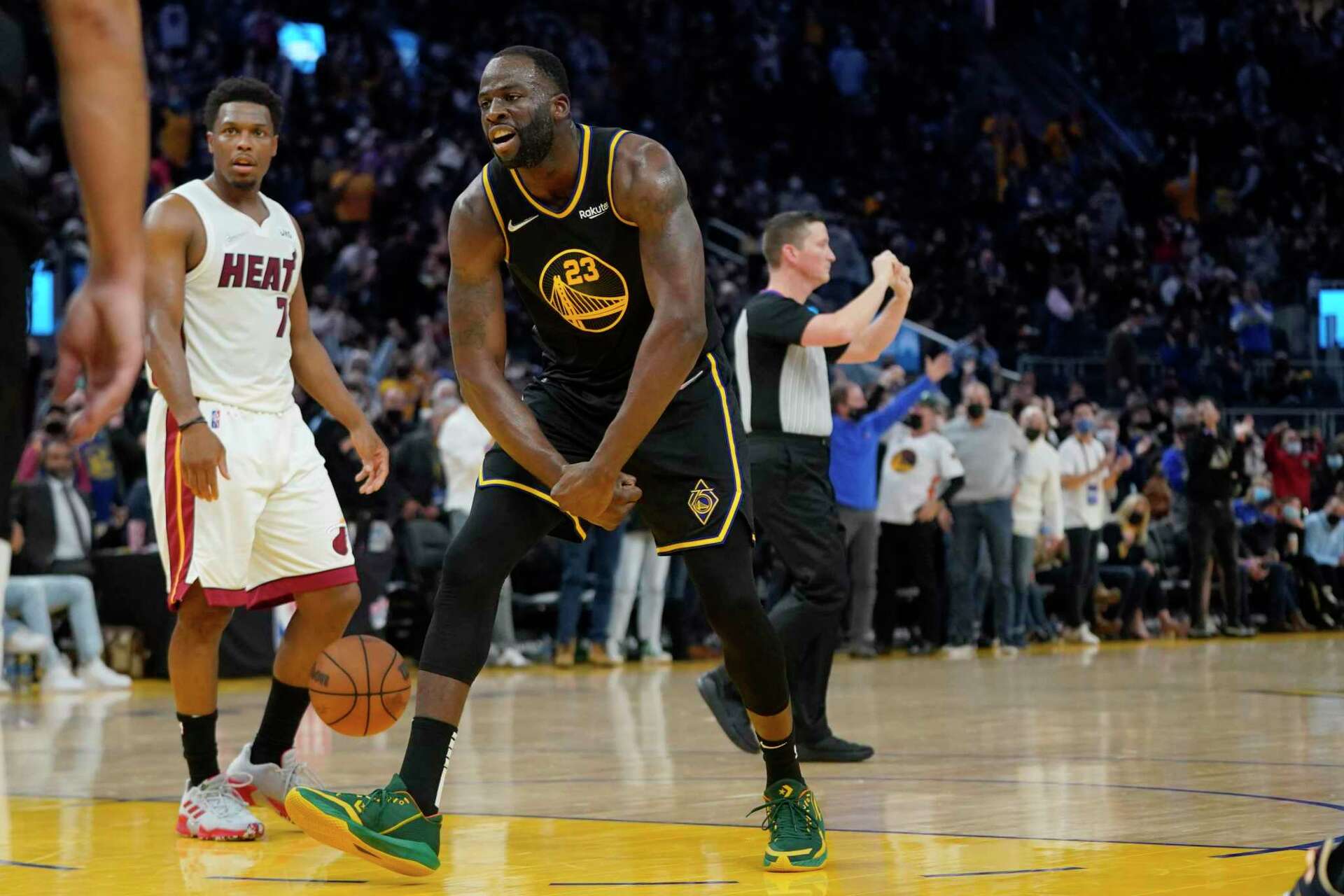 Warriors’ Draymond Green signs firstofitskind deal with Turner Sports