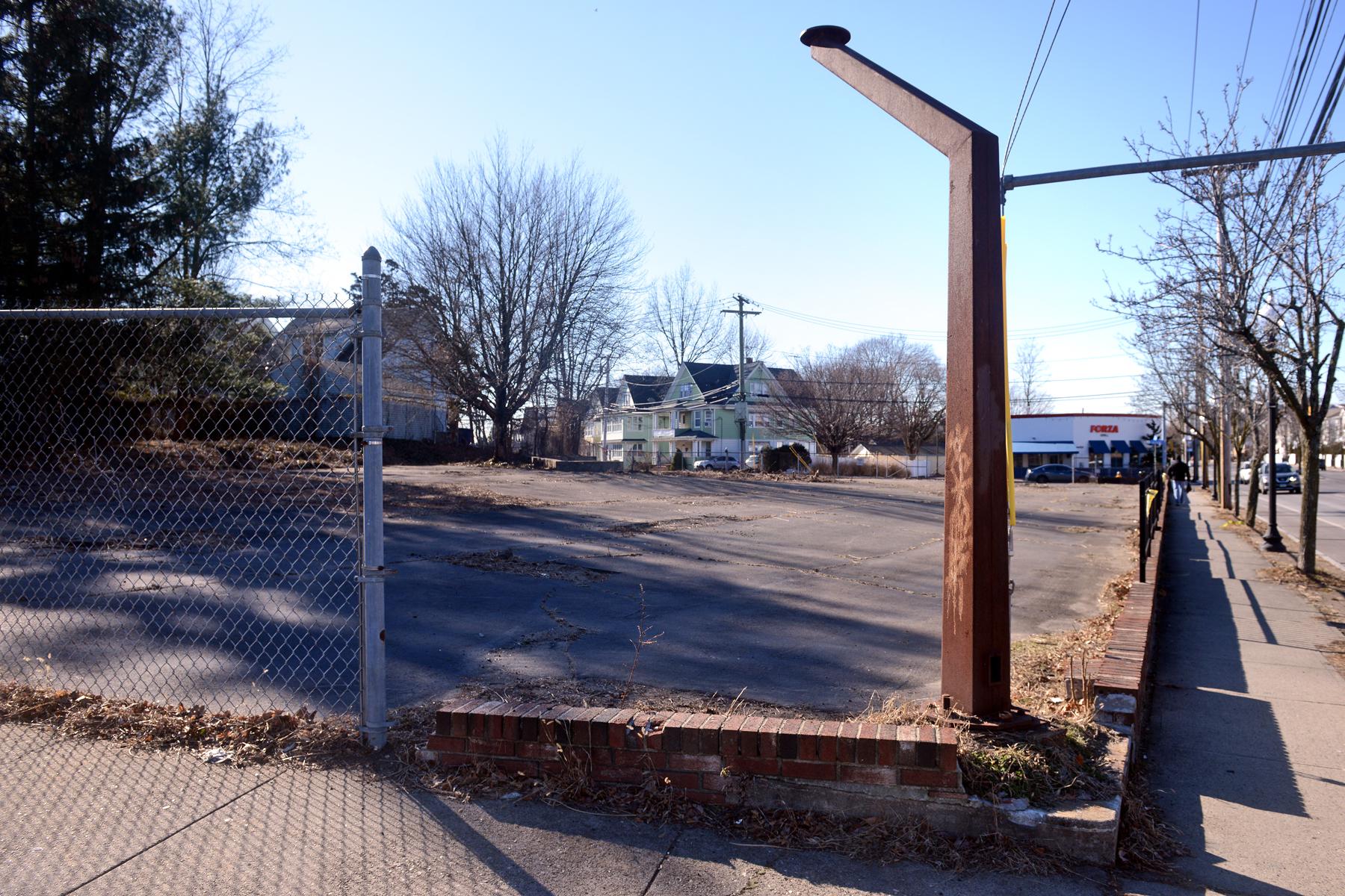 Black Rock apartment plan pulled from Bridgeport zoning agenda
