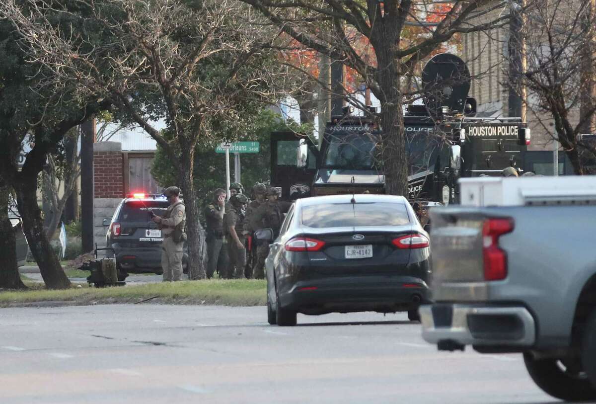 Man charged with attempted capital murder of a police officer after