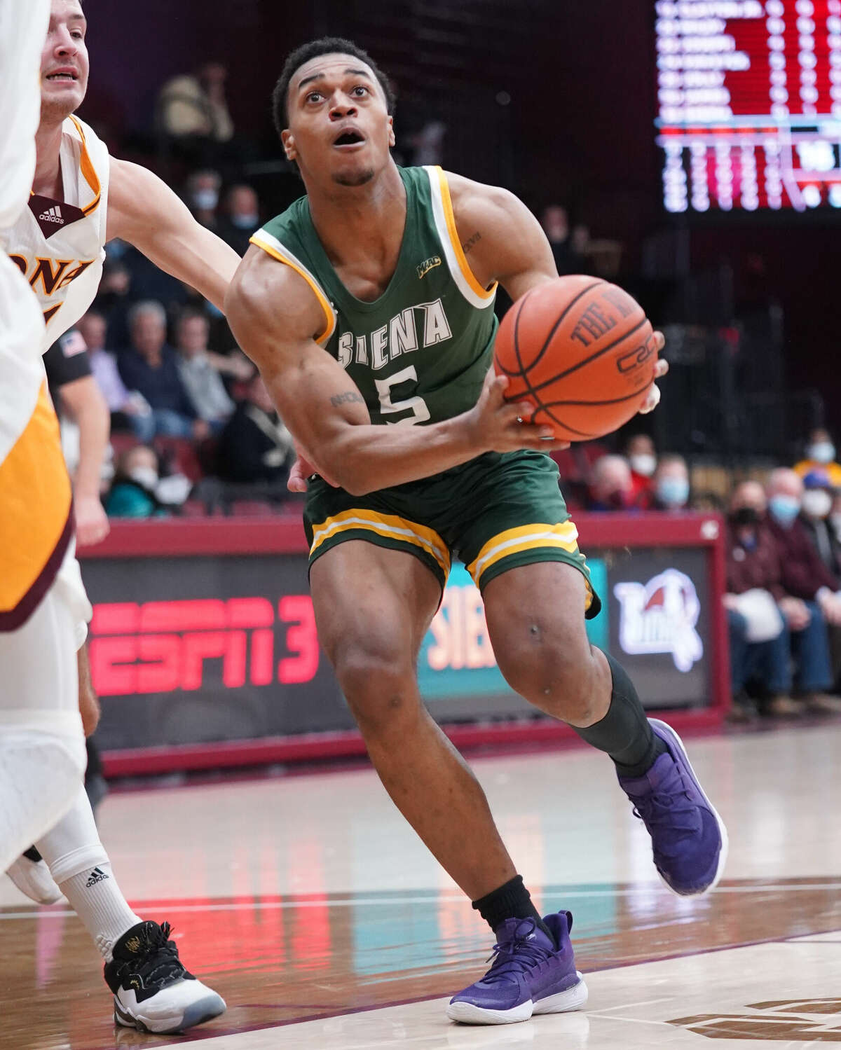 Siena senior guard Jayce Johnson had six points and a team-high eight rebounds in a loss at Iona on Jan. 25, 2022.