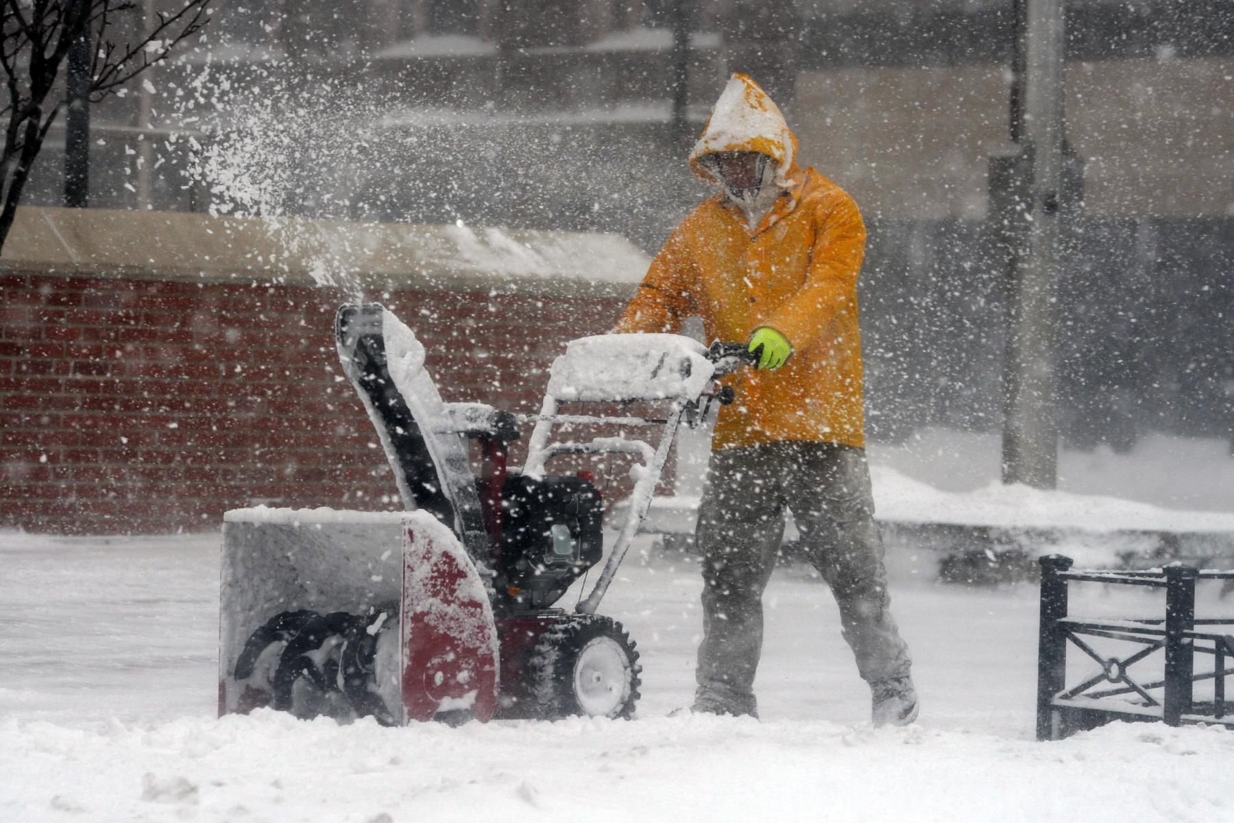 Bridgeport-area towns declare snow emergency, as they prepare for nor ...