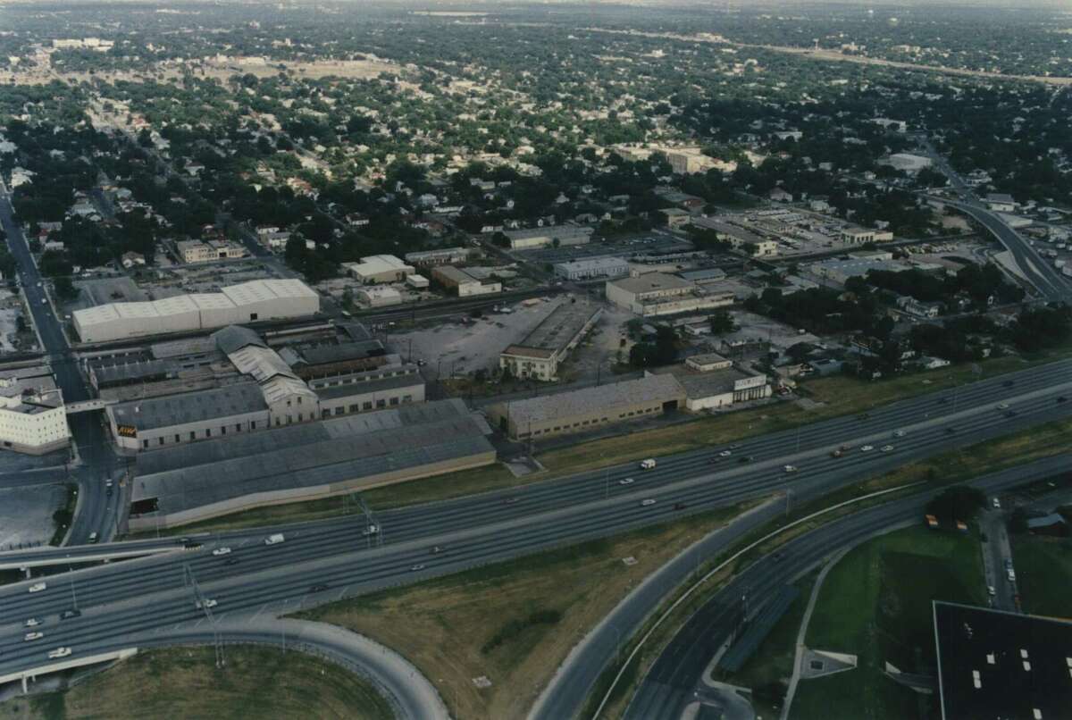 The vacant Alamo Iron Works site in July 1990, just after the company moved out to make way for construction of the Alamodome.