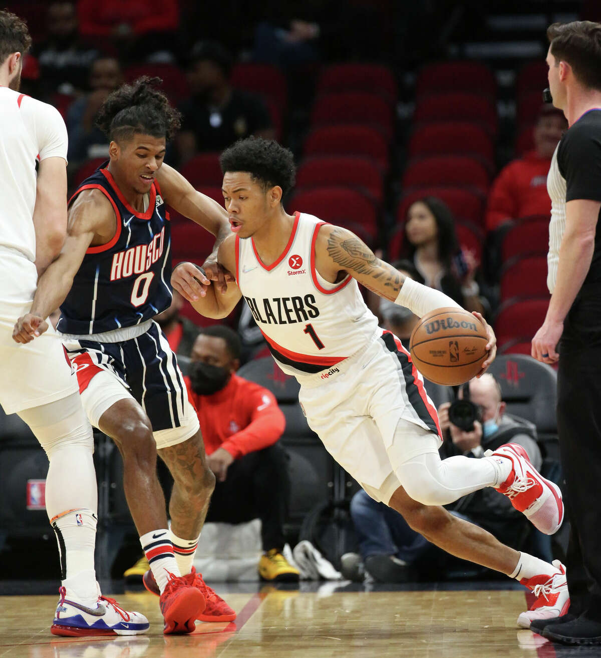 Rockets fall to Blazers, suffer 10th consecutive home loss