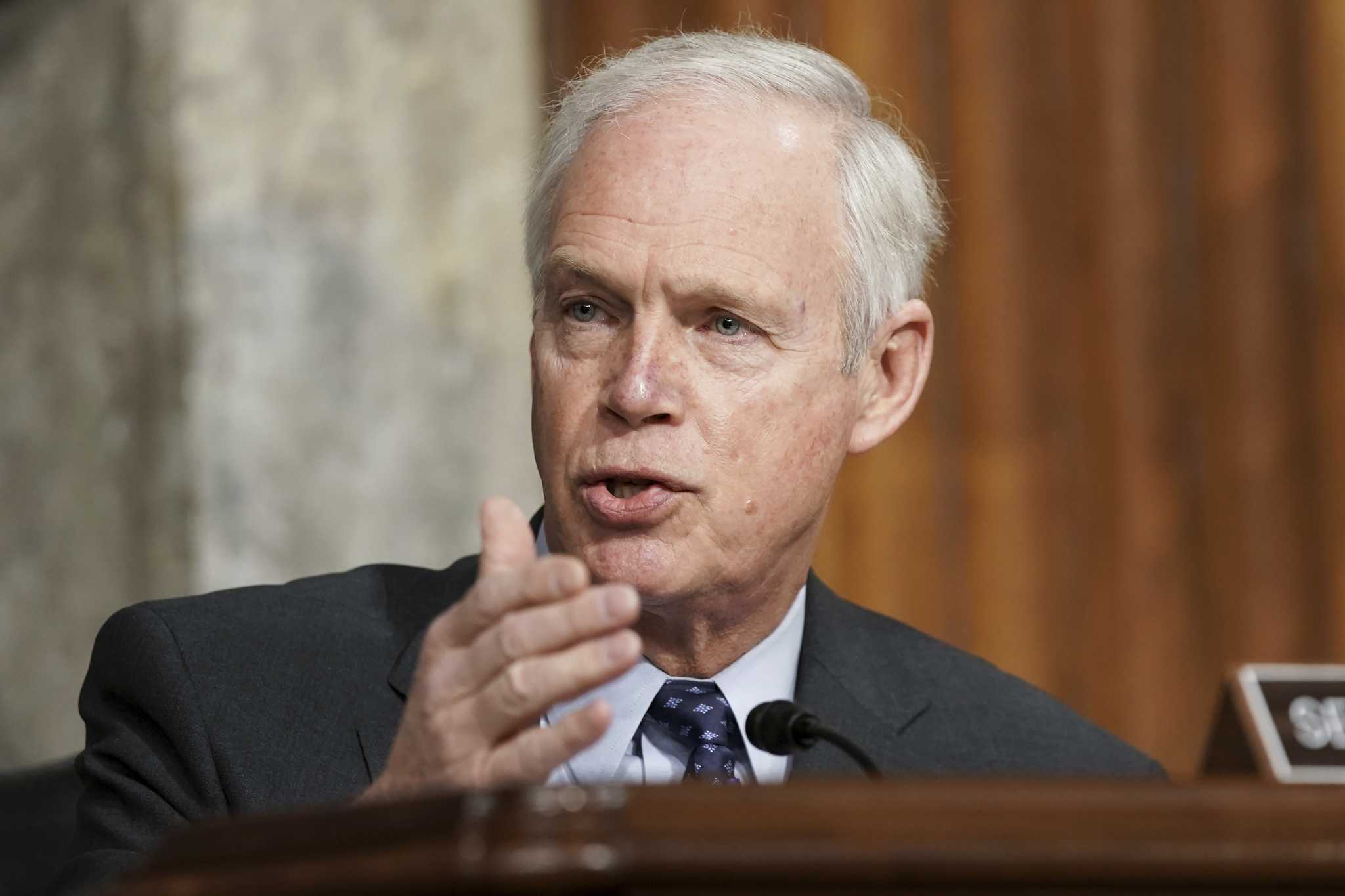Sen. Ron Johnson falsely claims athletes 'dropping dead' after vaccine - Vimarsana News