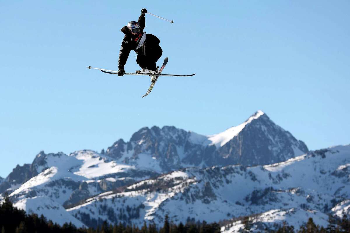 MAMMOTH, CALIFORNIA - JANUARY 09: Mac Forehand of Team United States competes in the Men's Freeski Slopestyle Final for the Toyota U.S. Grand Prix at Mammoth Mountain on January 09, 2022 in Mammoth, California. (Photo by Sean M. Haffey/Getty Images)