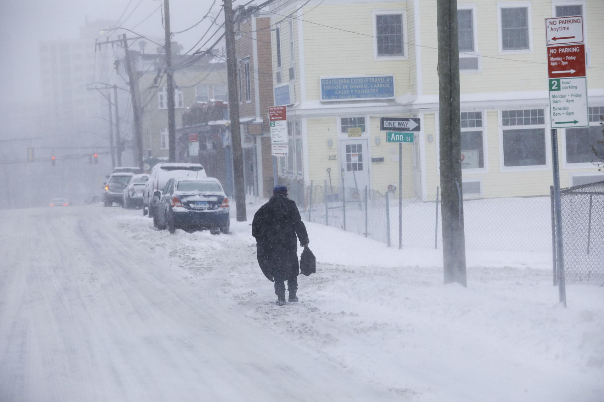 How much snow did Connecticut get?