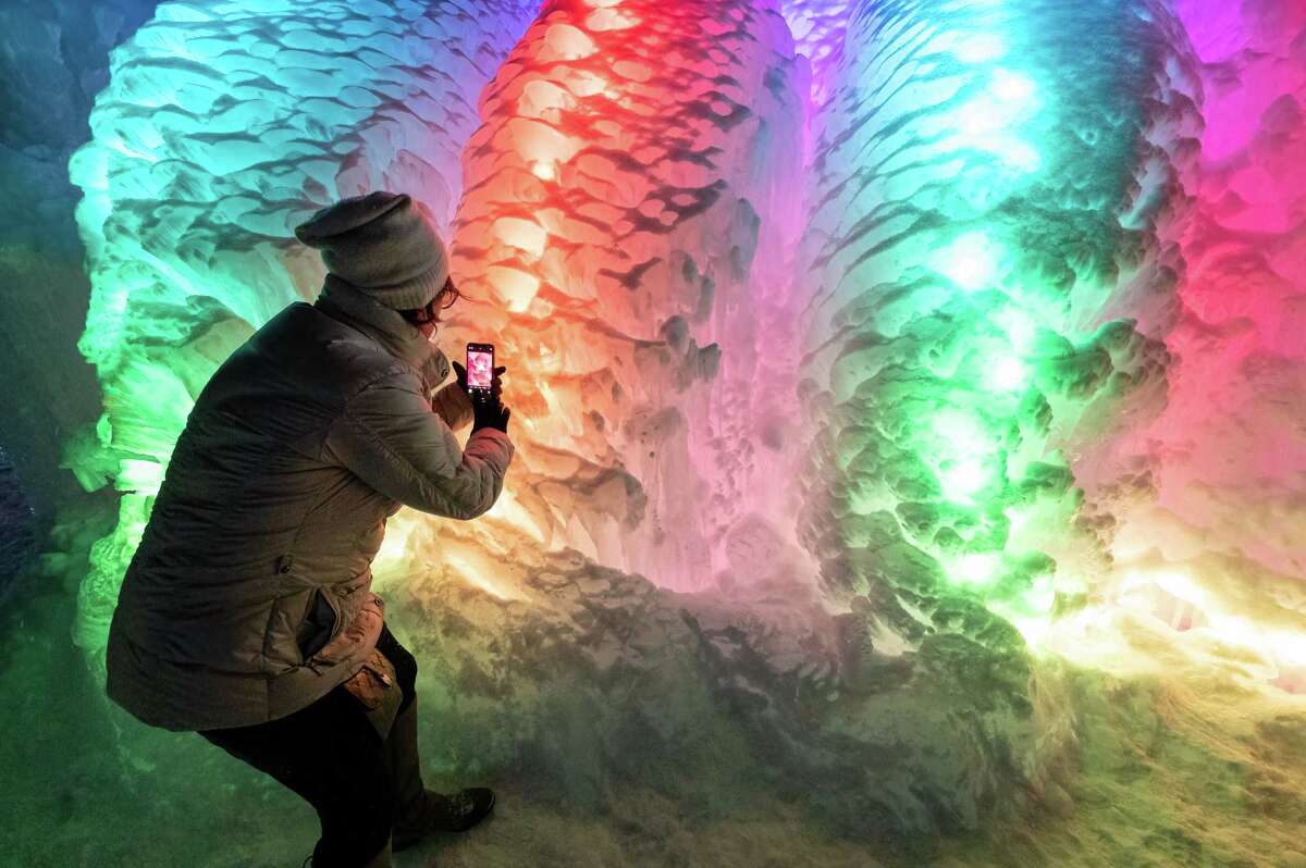 Popular Ice Castles New York show returning to Lake