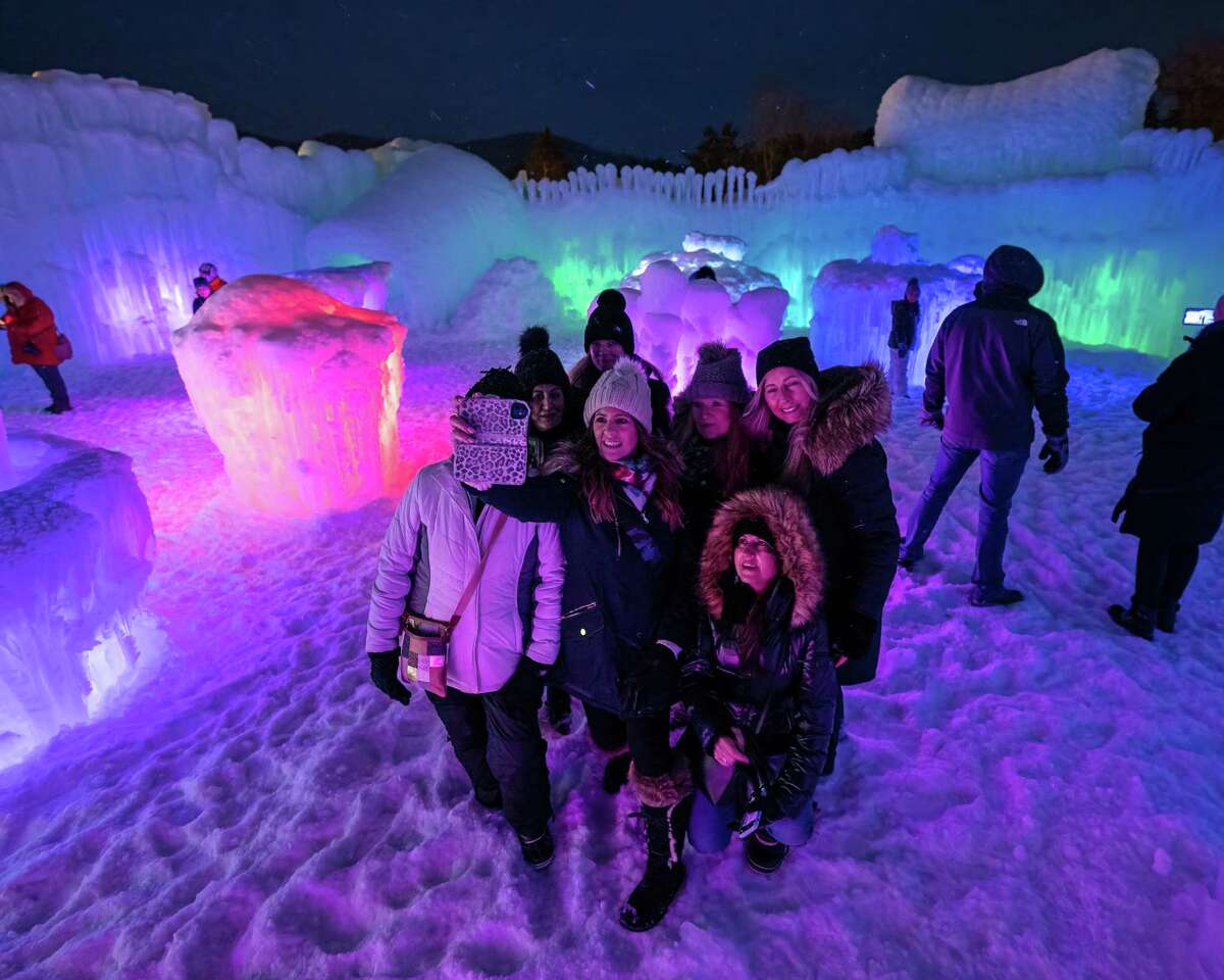 Lake Ice Castles exhibit primed for late start amid warm weather