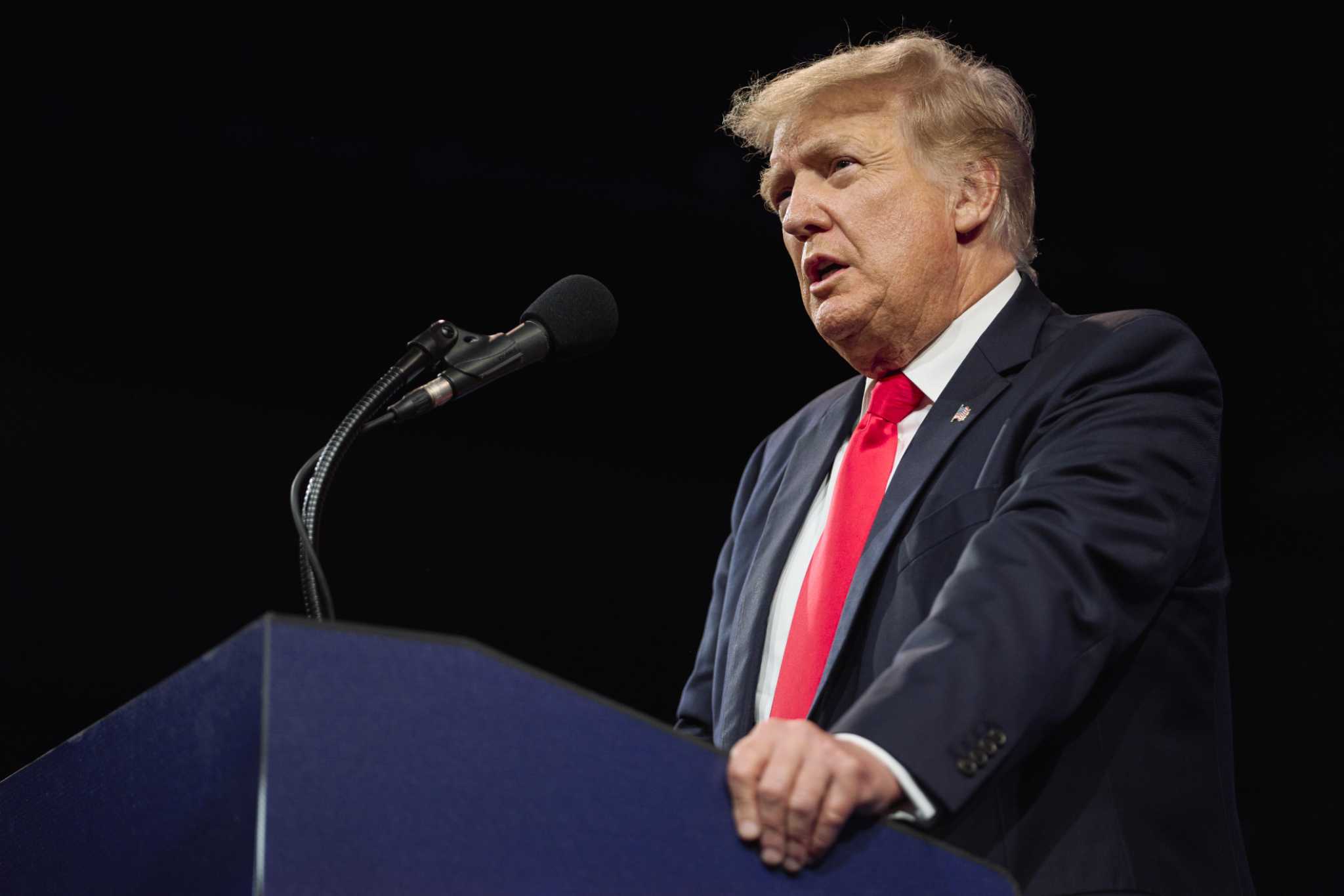 Fact Check: Trump says white people are pushed to 'back of the line' for COVID therapeutics - Vimarsana News