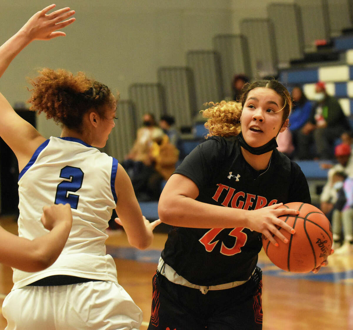 Harris becomes all-time leading scorer in EHS win