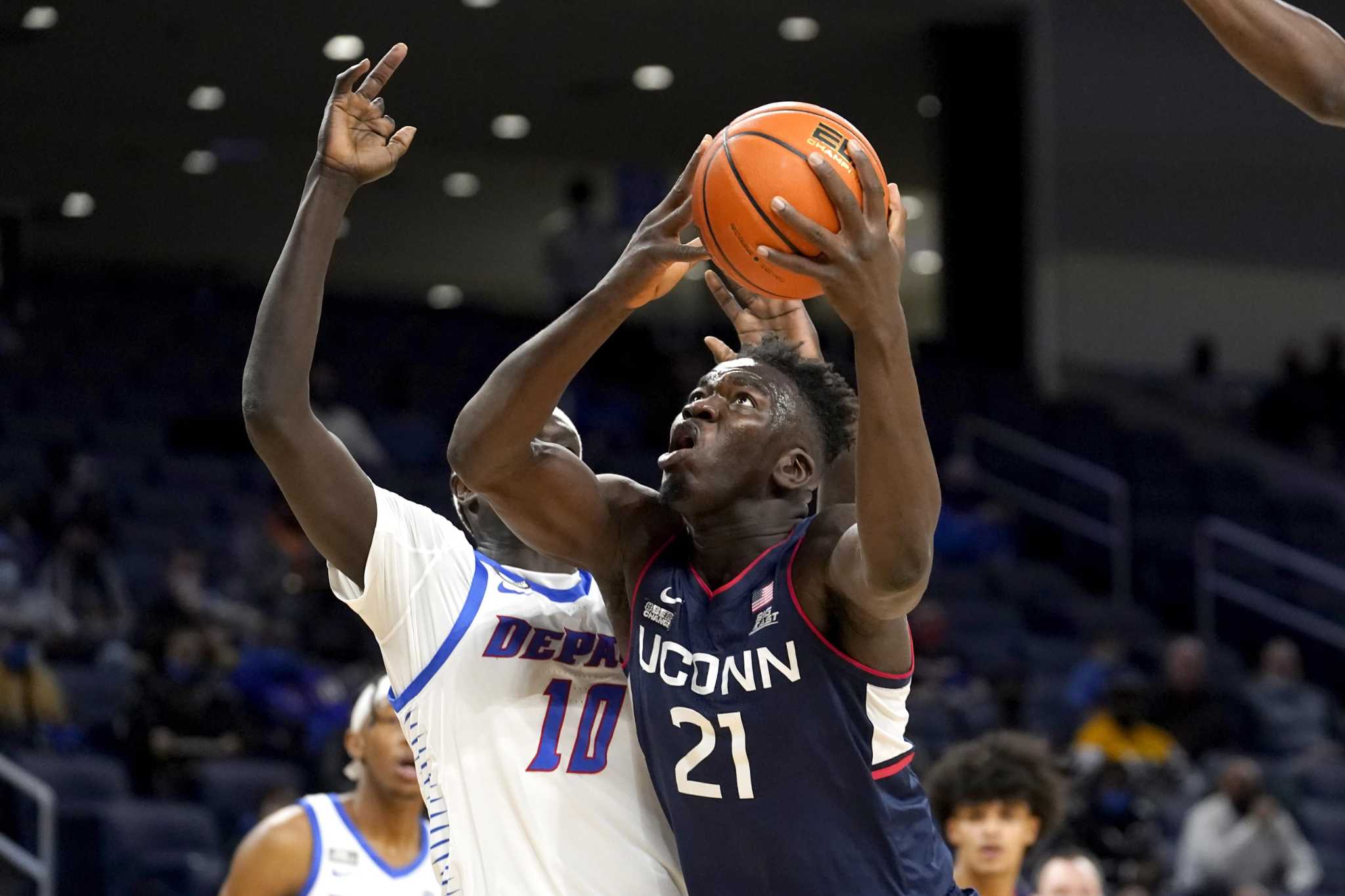Adama Sanogo could be key to UConn men's basketball team's chances of upending Villanova - Vimarsana News