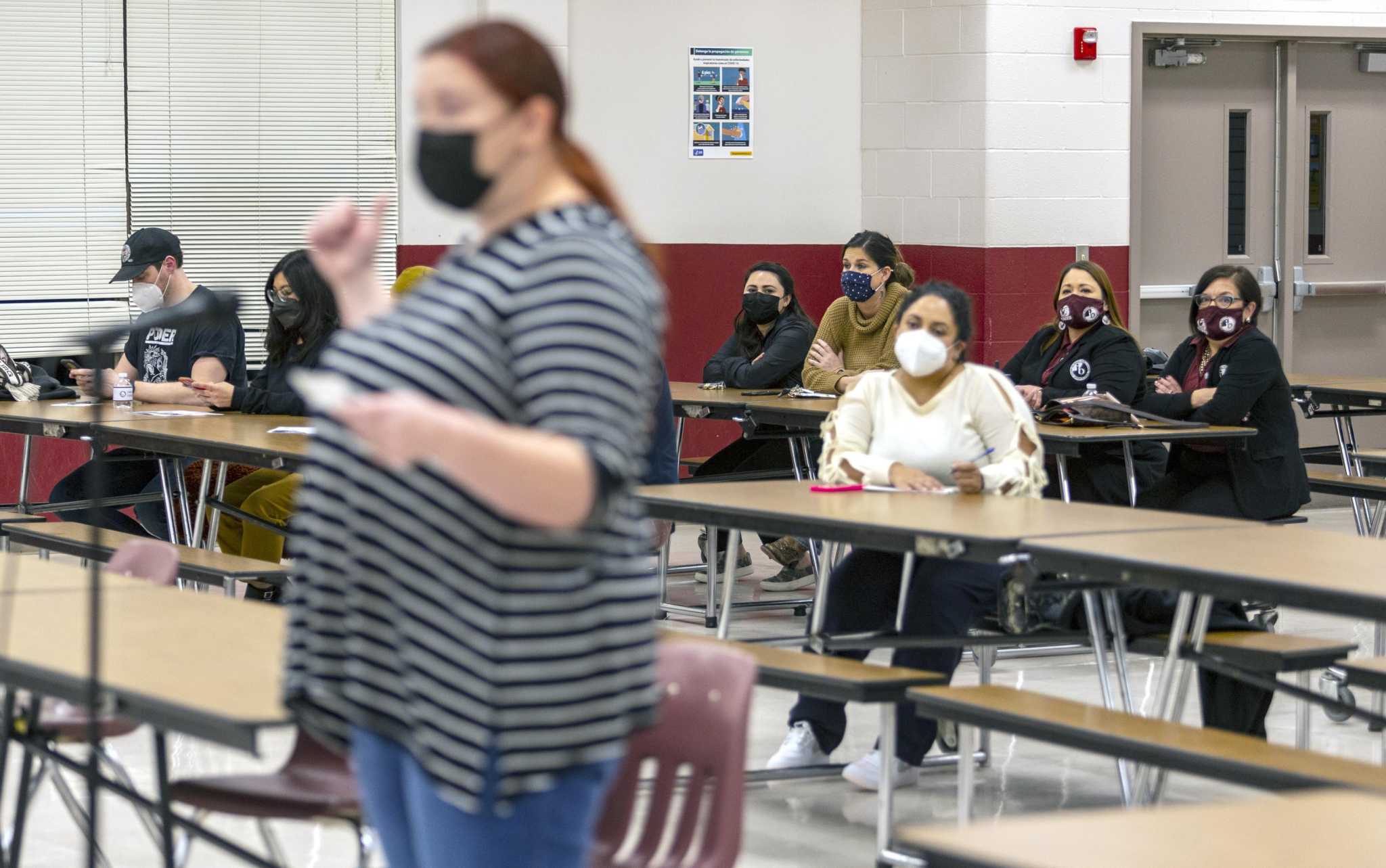 San Antonio ISD, on the hunt for new superintendent, is listening first - Vimarsana News