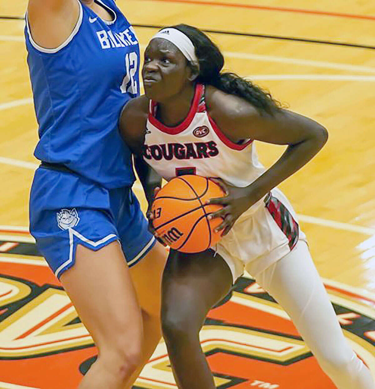 SIUE's Ajulu Thatha scored 15 points in her team's 89-65 loss at Eastern Illinois University Monday night in Charleston.