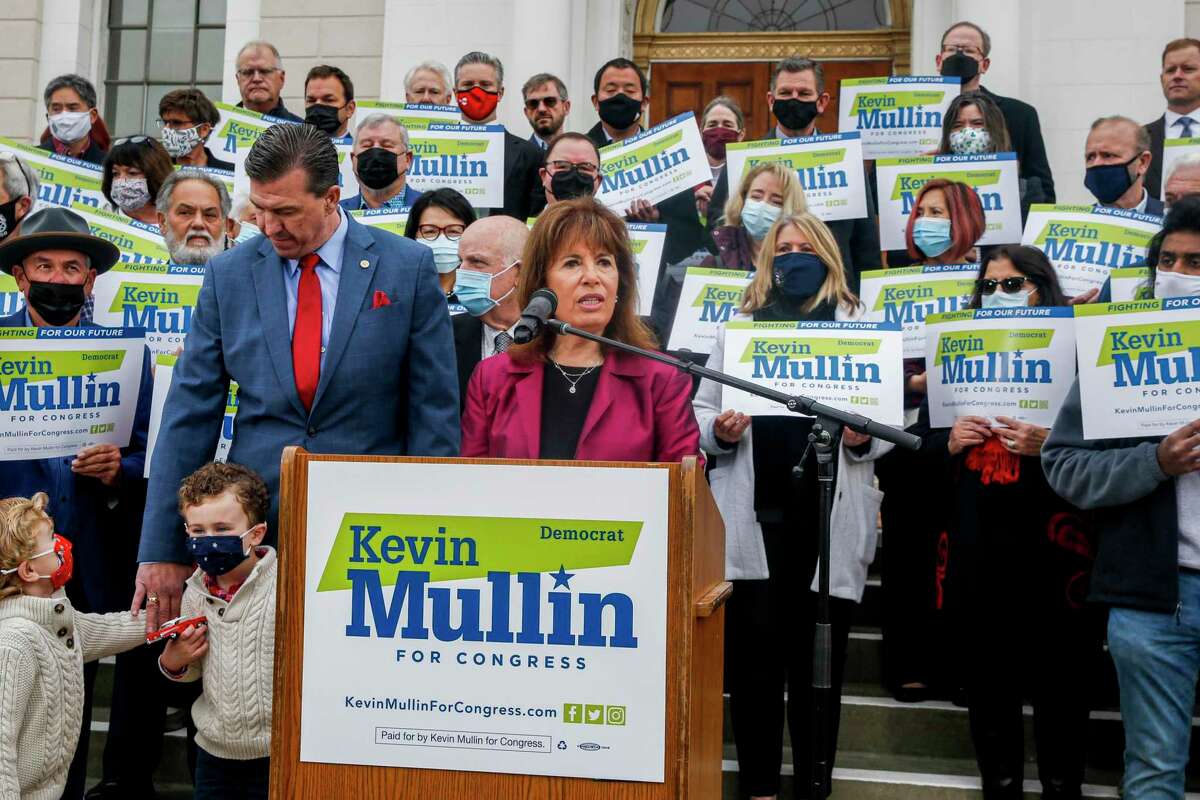 Rep. Jackie Speier endorses Kevin Mullin as her replacement in Congress in December at South San Francisco City Hall. Mullin’s campaign fundraising numbers placed him at the back of the pack of candidates vying for Speier’s seat.