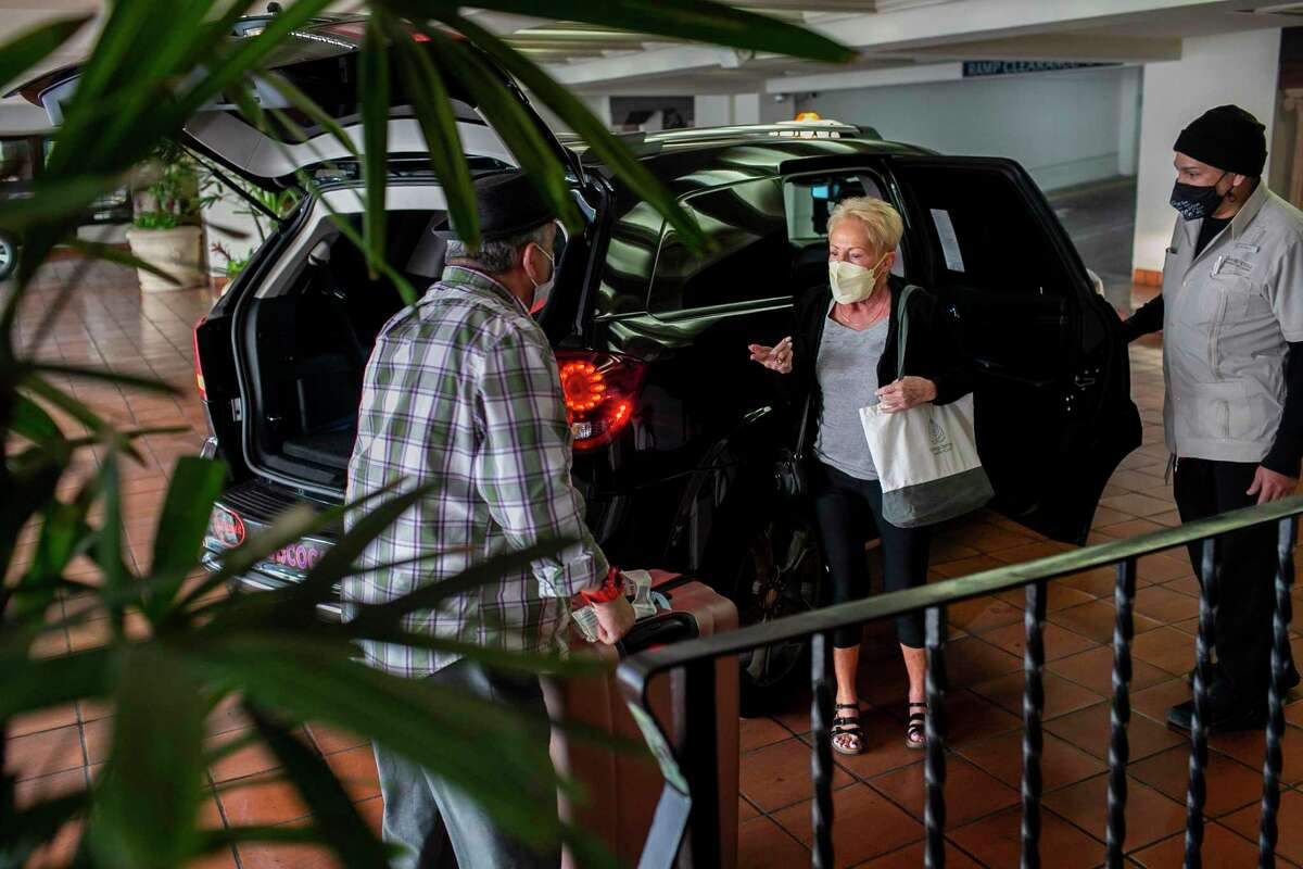 Jan Martinez of Arizona arrives at the Omni La Mansión del Rio on Jan. 28, 2022.