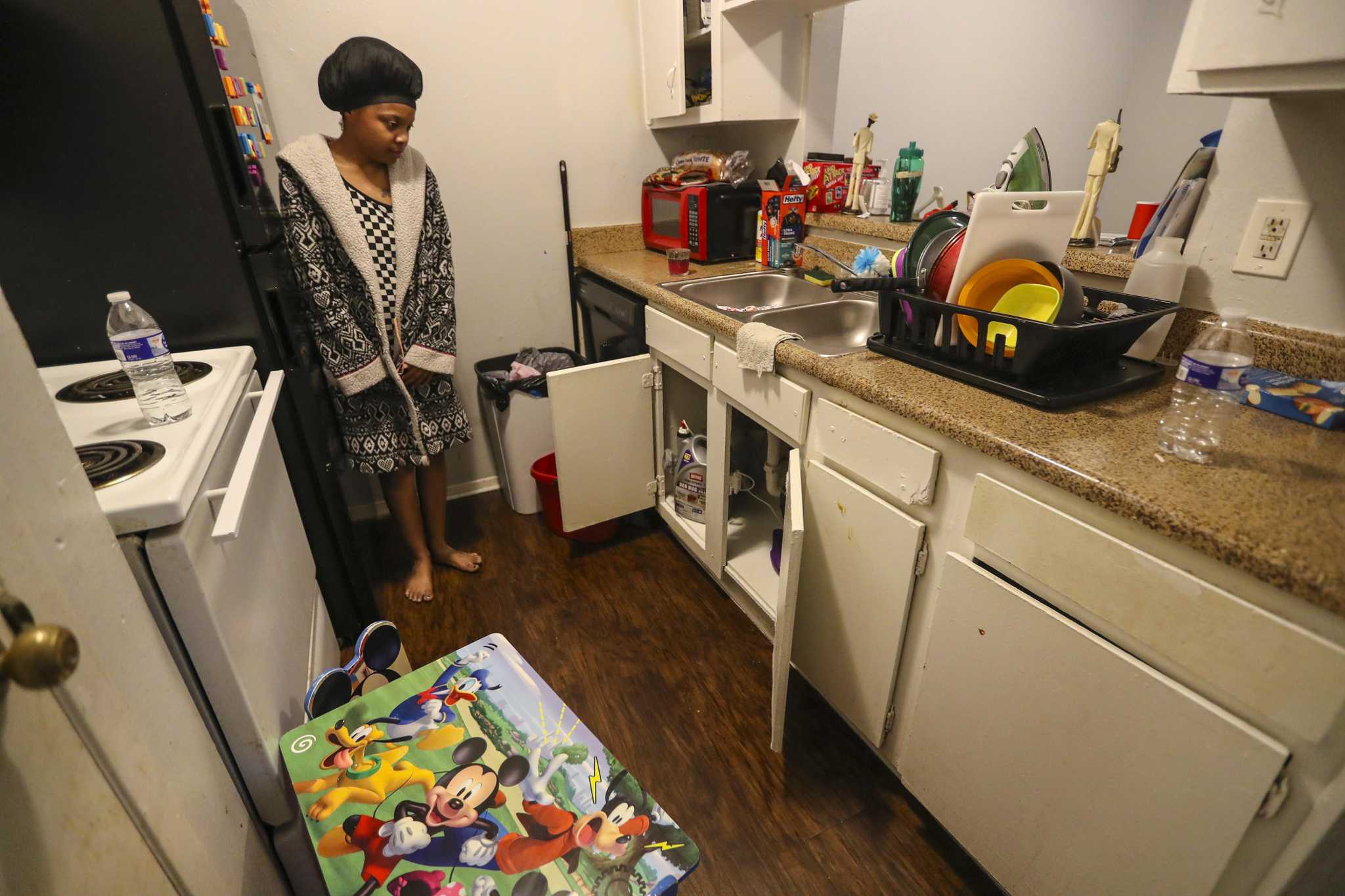 Code violations found at apartment complex in Acres Homes