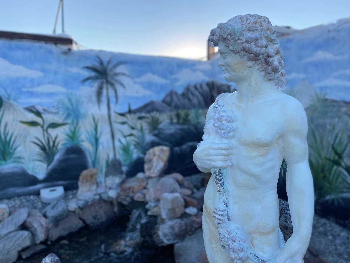 Supposedly the statues at Delight's Hot Springs were discarded from Caesar's Palace in Las Vegas. 