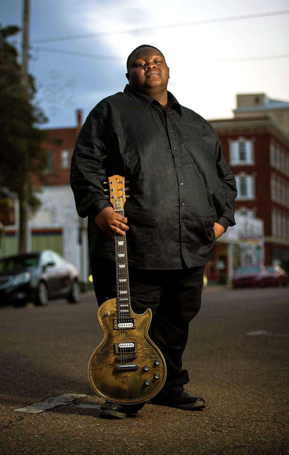Blues sensation Christone “Kingfish” Ingram is set to perform three times in Connecticut next weekend. He’s celebrating the release of his dynamic second Alligator Records album, the recently Grammy-nominated “662” , which debuted at #1 on the Billboard Blues chart.