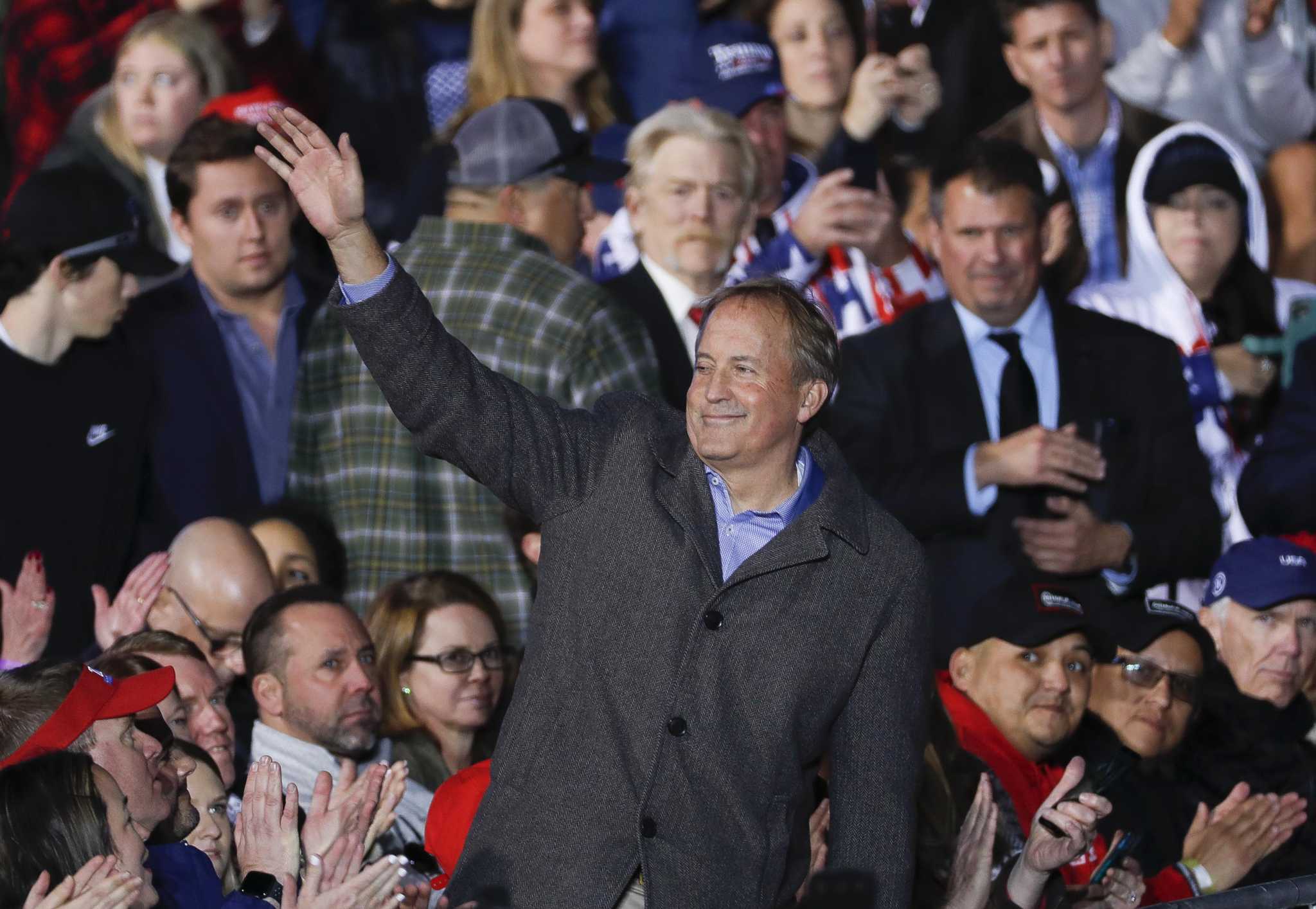 Texas AG Ken Paxton has raised $3M since July, but his challengers combined have taken in twice as much, reports show - Vimarsana News