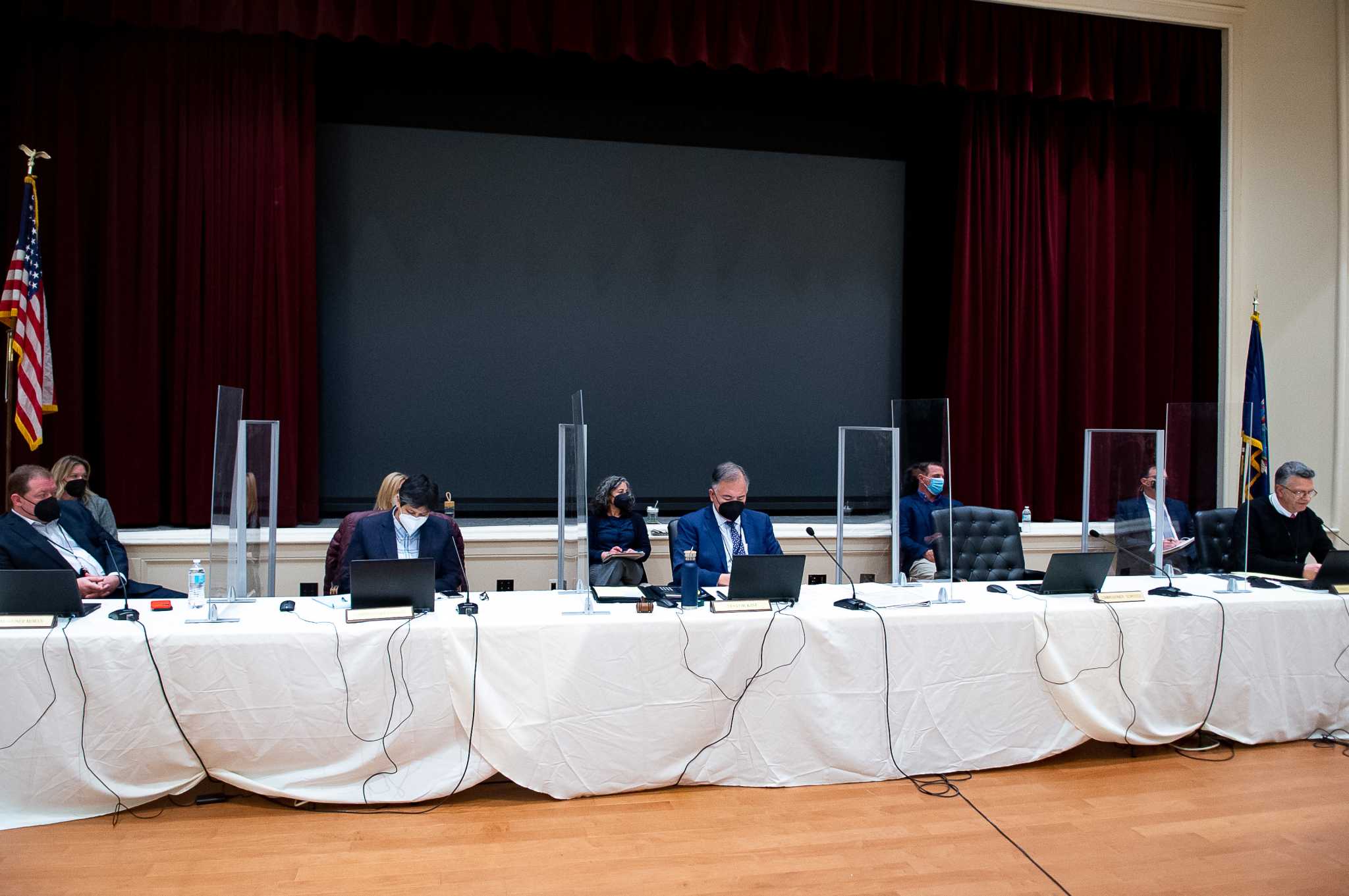 Saratoga Springs mayor accuses accounts commissioner of hiding payment - Vimarsana News