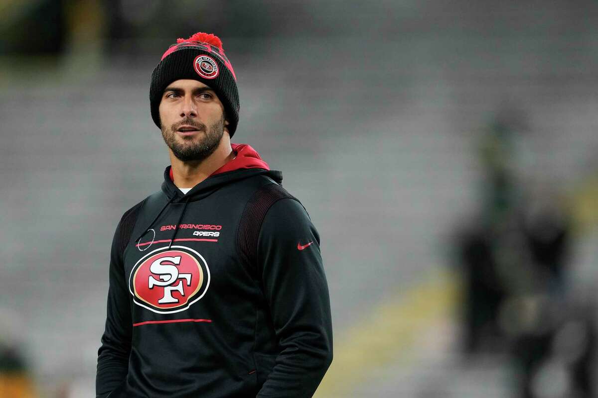 San Francisco 49ers quarterback Jimmy Garoppolo (10) warms up