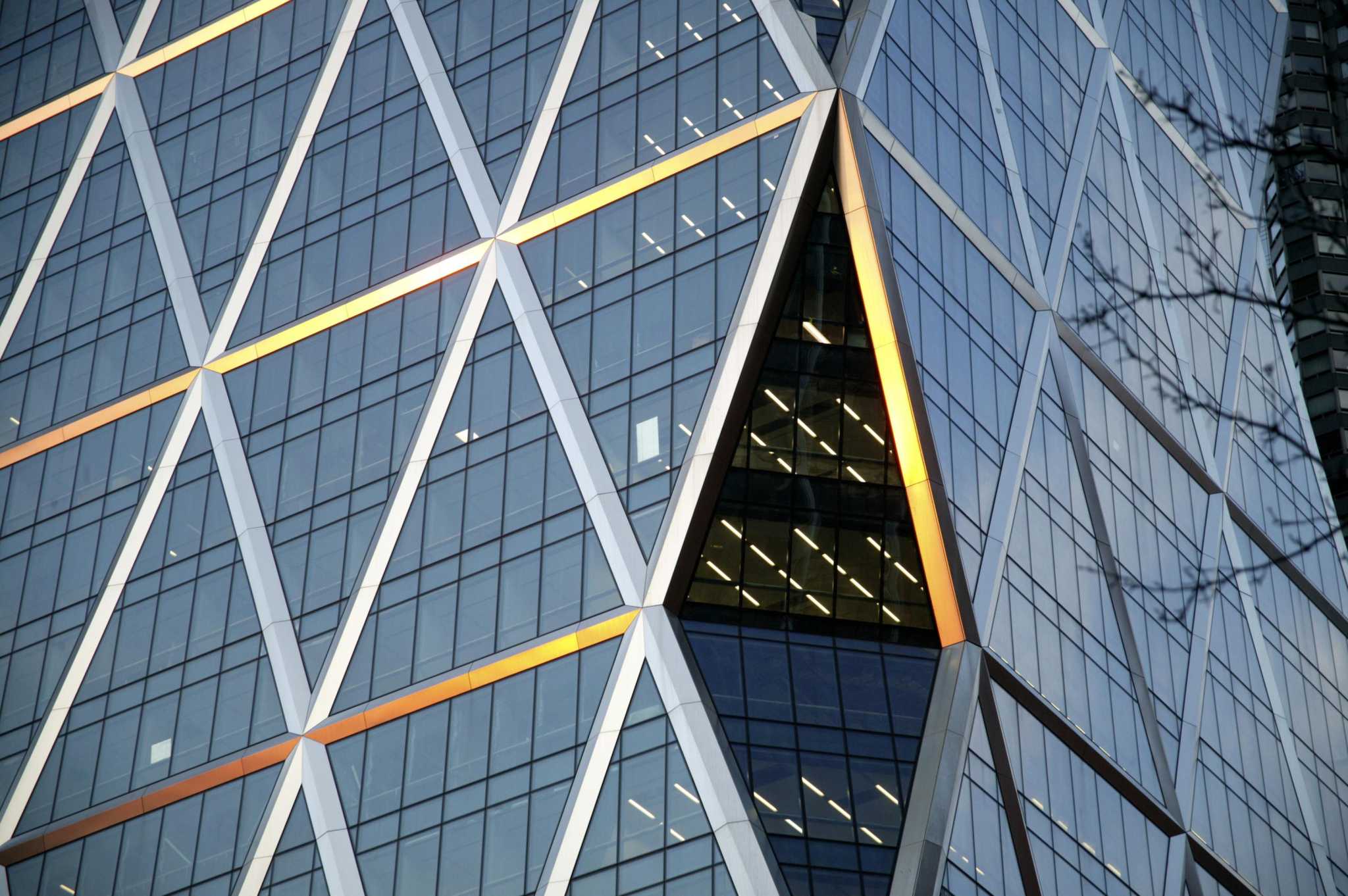 Hearst shows modest gains in diversifying its workforce - Vimarsana News