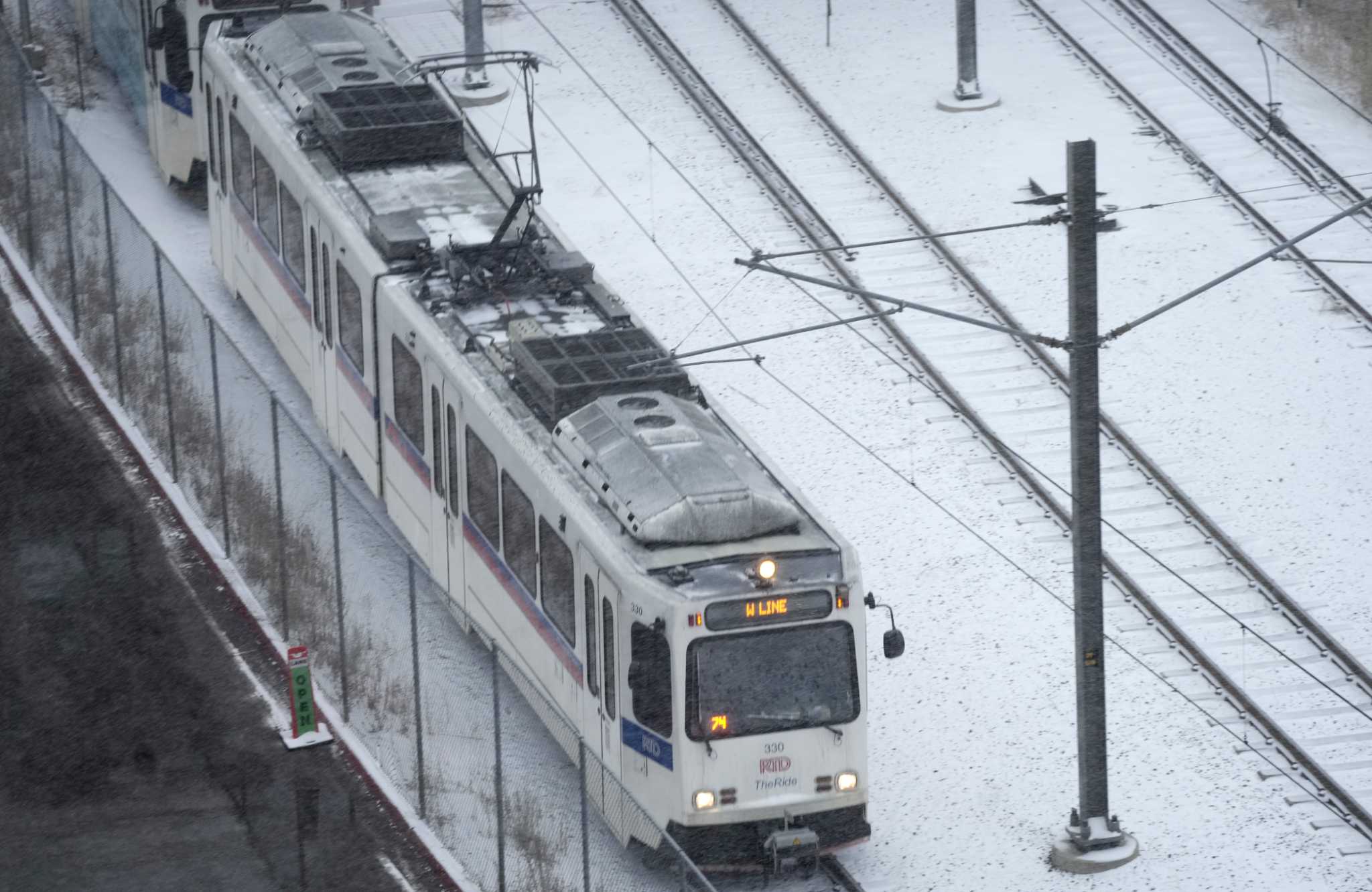 Winter storm brings freezing rain, snow to wide swath of US - Vimarsana News