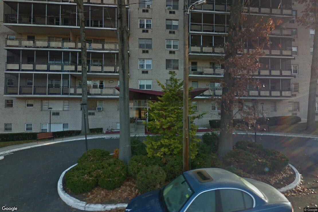 Condominium in Bridgeport sells for 90,000