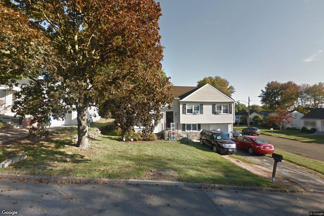How much did the five most expensive homes sell for in Hamden in the last week? - Vimarsana News